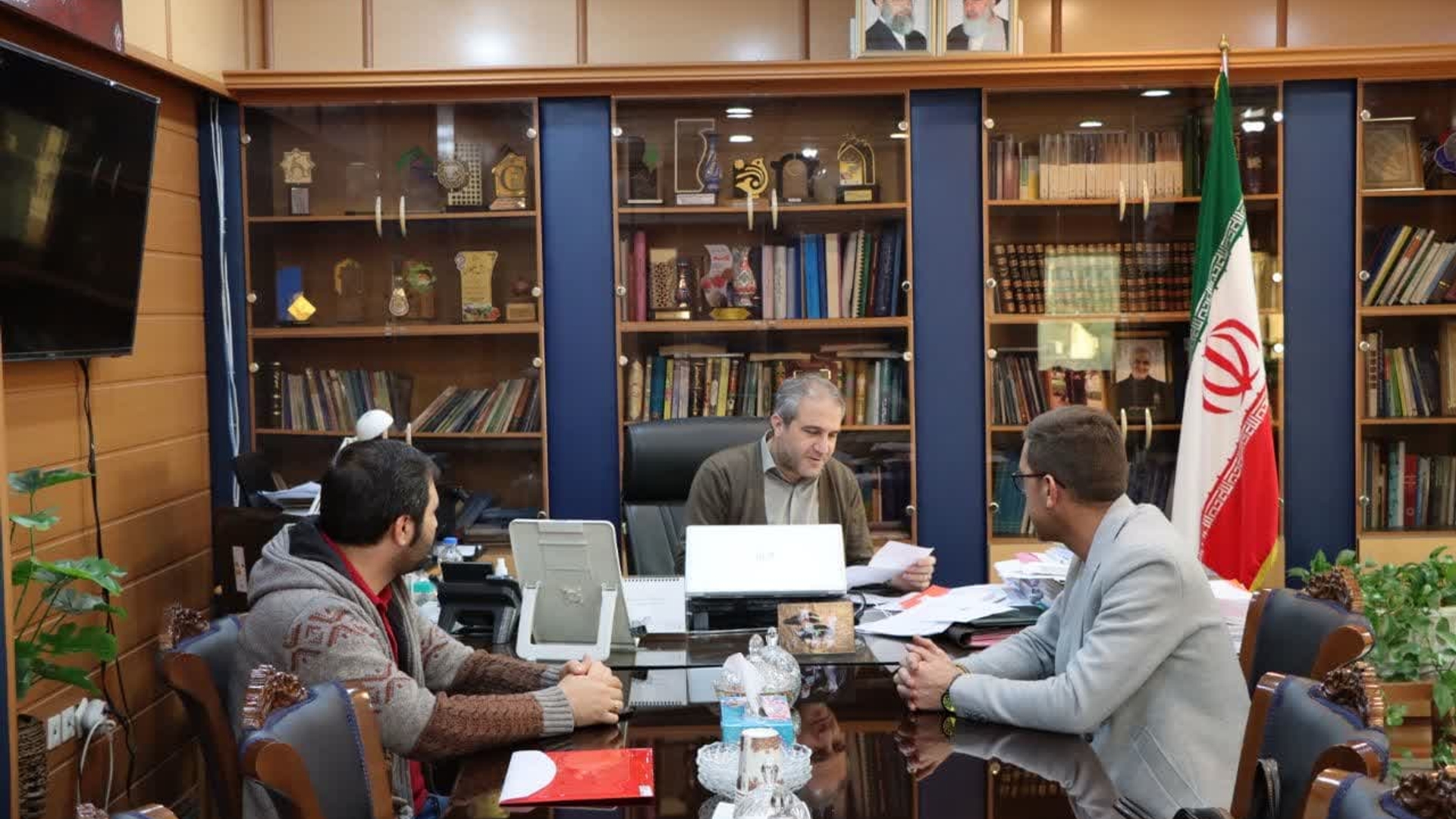 ملاقات مردمی  مهدی الیاسی معاون استاندار و فرماندار ویژه شهرستان ساوه.