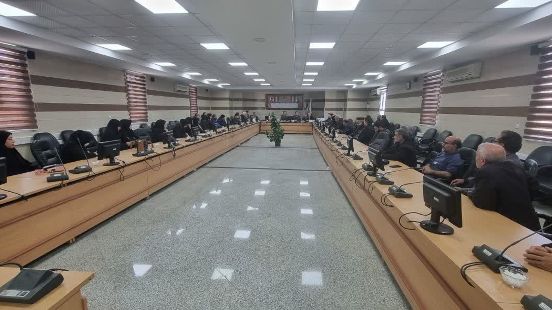 جلسه بازرسین انتخابات شهرستان زرندیه