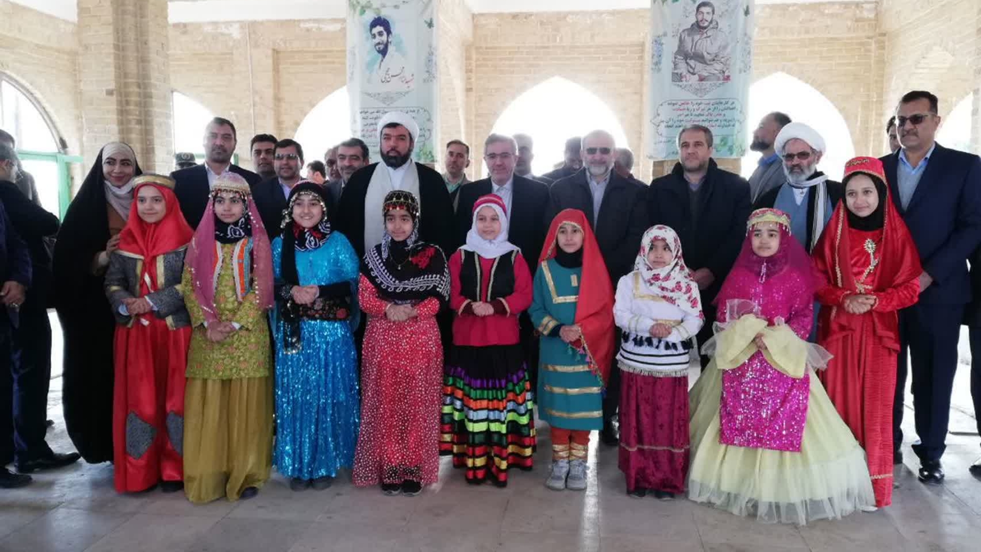 استقبال استاندار مرکزی از رئیس سازمان برنامه و بودجه در زرندیه