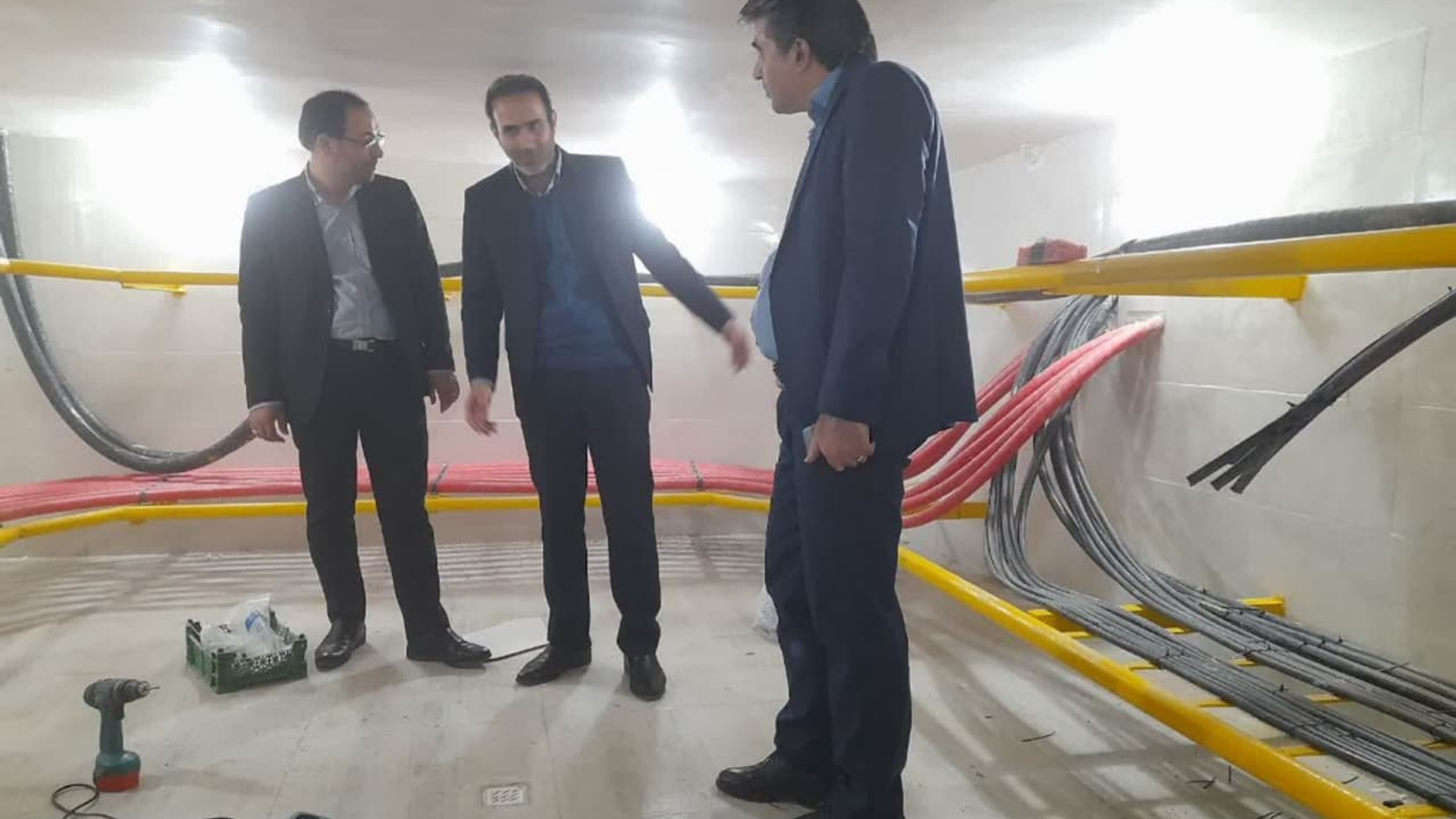 بازدید دکتر اتابکی فرماندار شهرستان به همراه شهردار از پروژه های حوزه برق