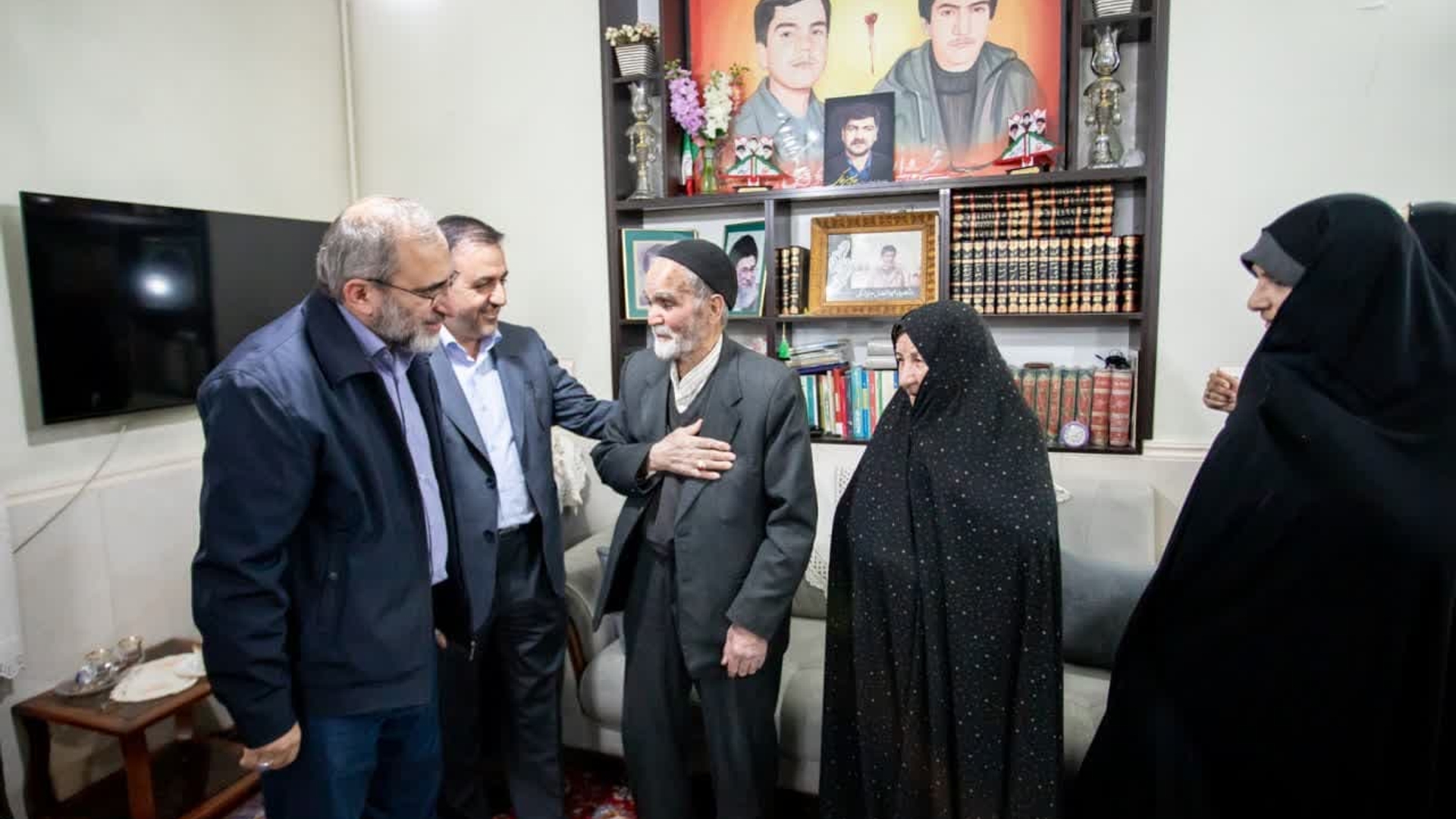 دیدار نوروزی استاندار مرکزی با خانواده معظم شهیدان جودکی در اراک