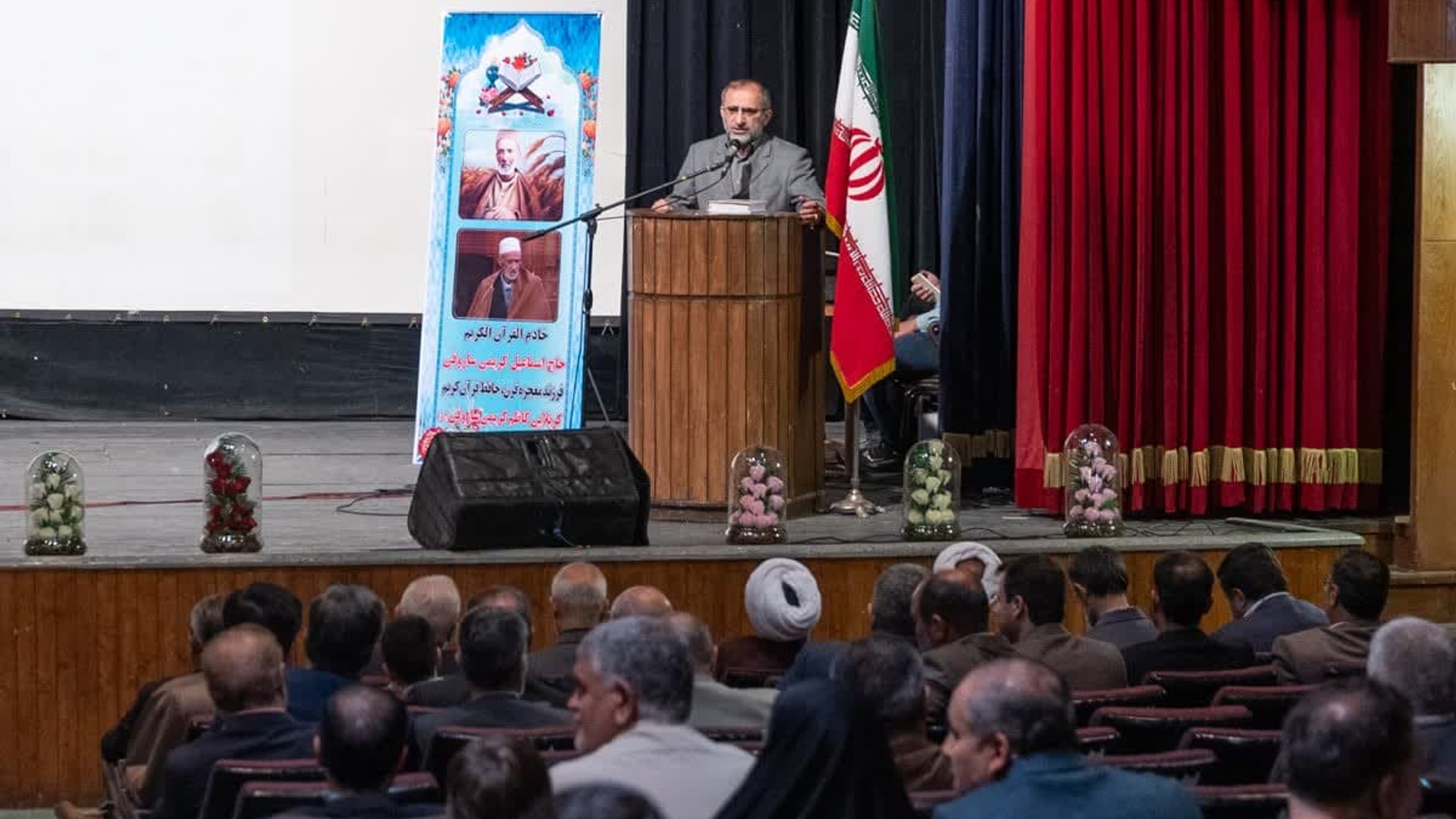 استاندار: استان مرکزی در حوزه‌های قرآنی خوش درخشیده است