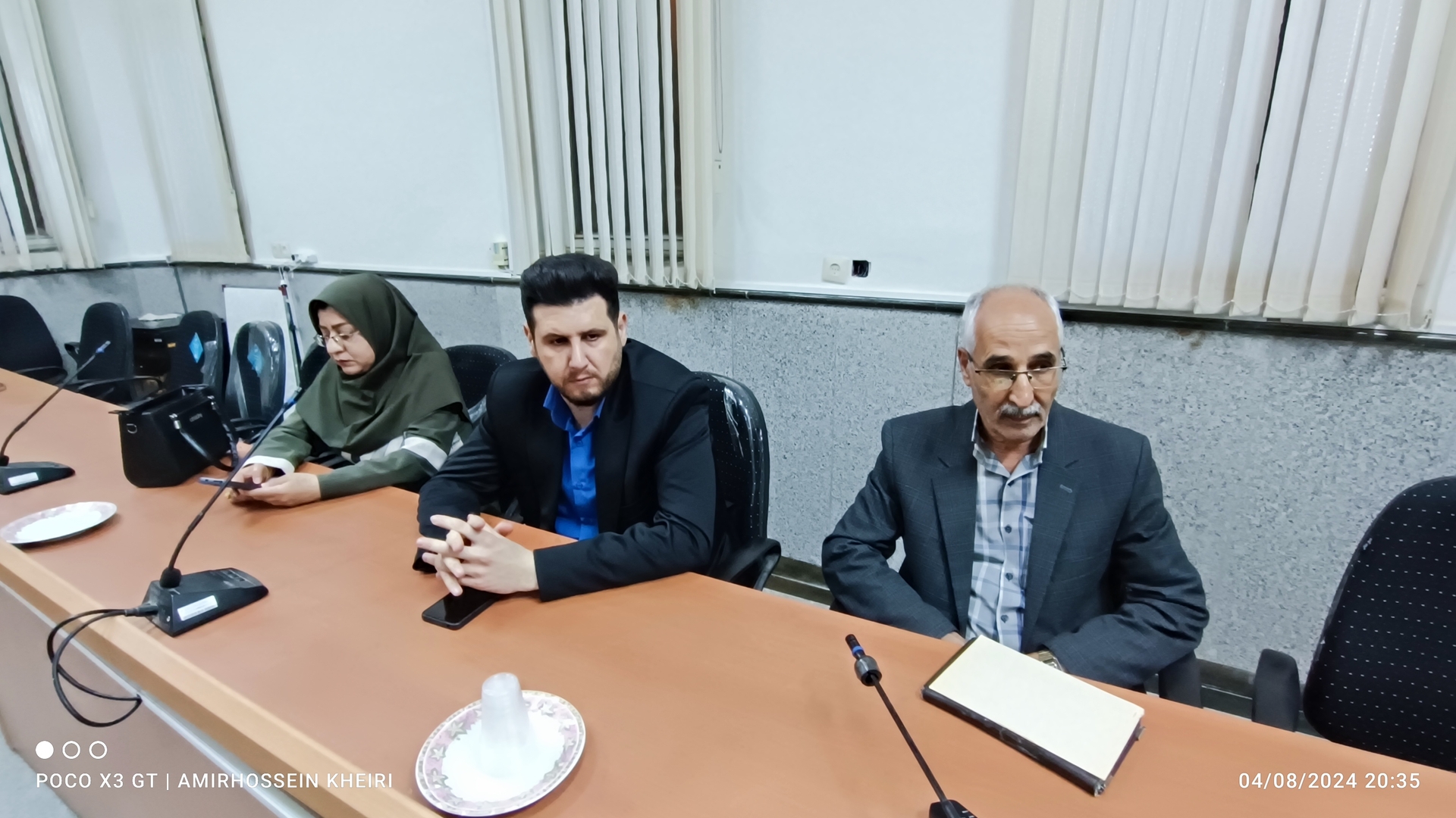 نشست صمیمی فرماندار و بخشدار کمره با اصحاب رسانه و مطبوعات شهرستان خمین برگزار شد