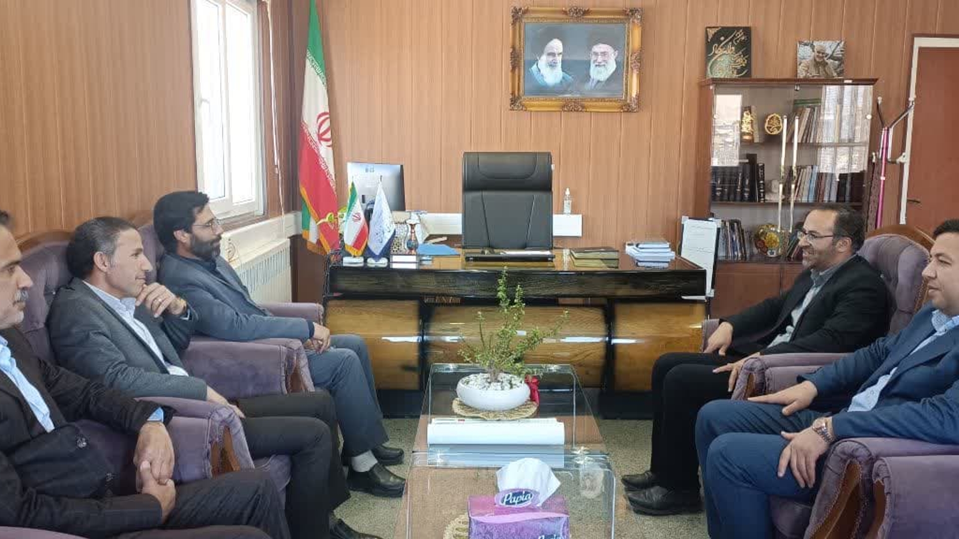 دیدار مدیرکل کار، تعاون و رفاه اجتماعی استان با فرماندار