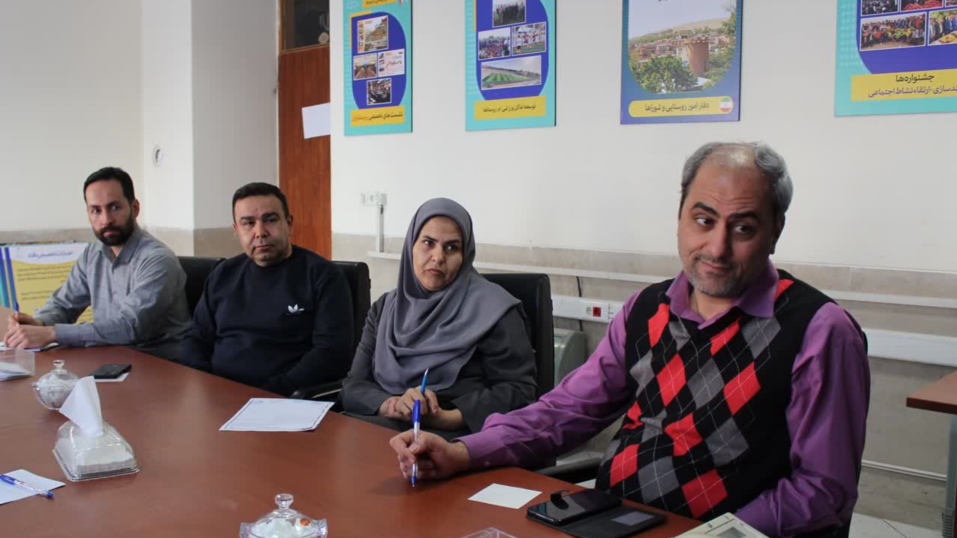 برگزاری جلسه هماهنگی برگزاری آزمون مکاتبه ای دهیاران