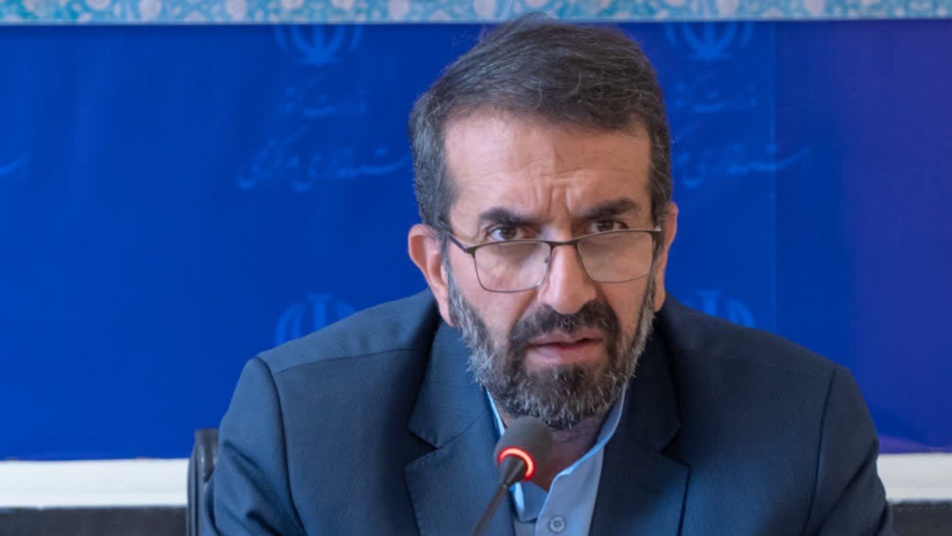 توضیحات معاون استاندار مرکزی درخصوص اقدام هنجارشکنانه در پایان دیدار آلومینیوم و استقلال