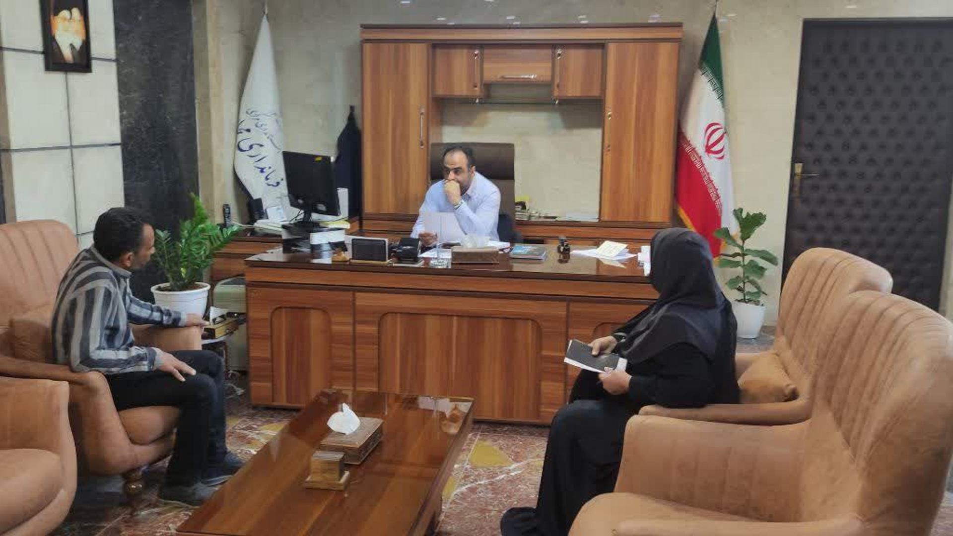 دیدار دهیاران روستاهای گلچشمه و امیرآباد اراضی با سرپرست فرمانداری شهرستان محلات