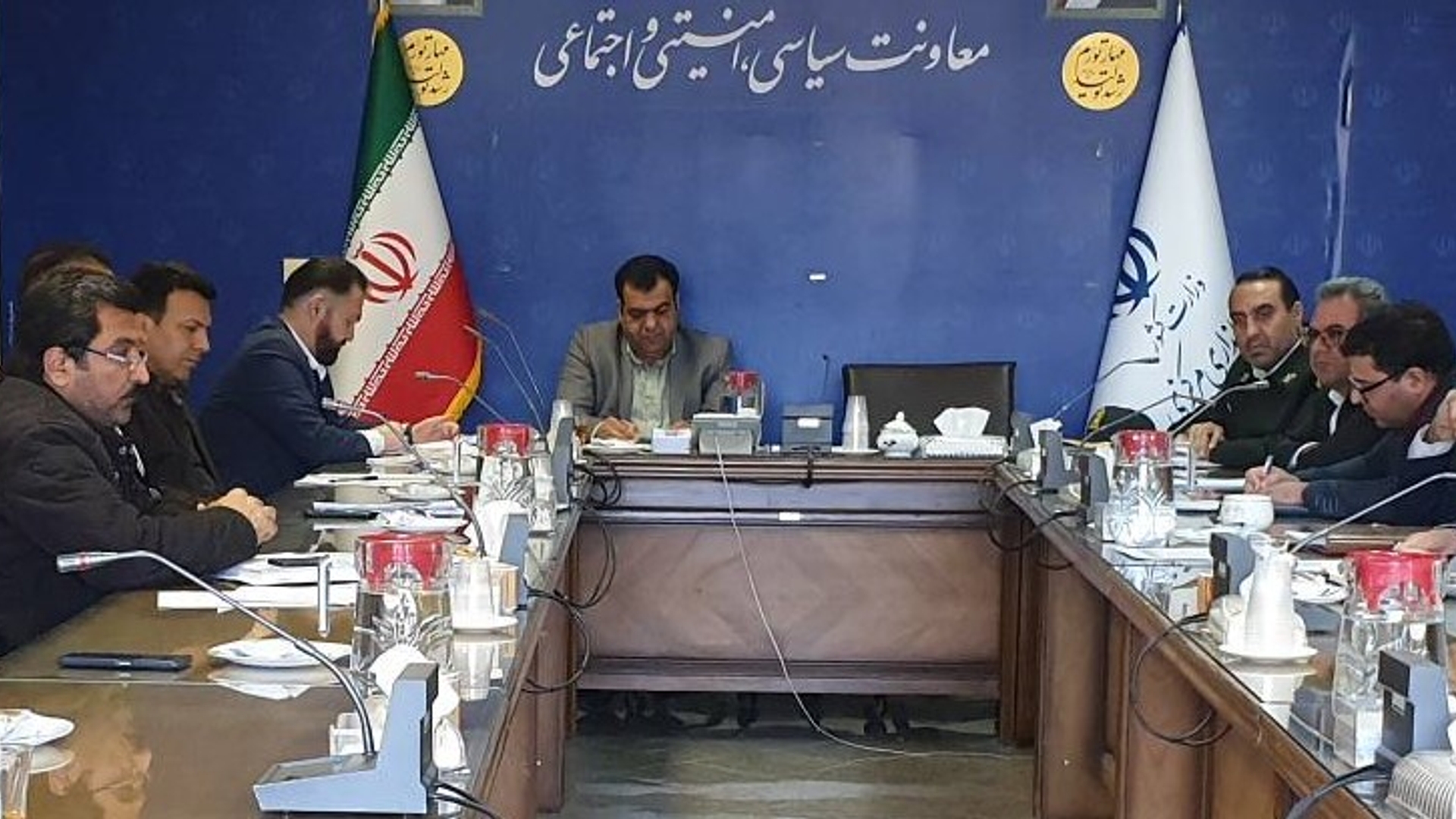 برگزاری اولین جلسه کارگروه تعیین تکلیف کالاهای رسوبی استان در سال 1403