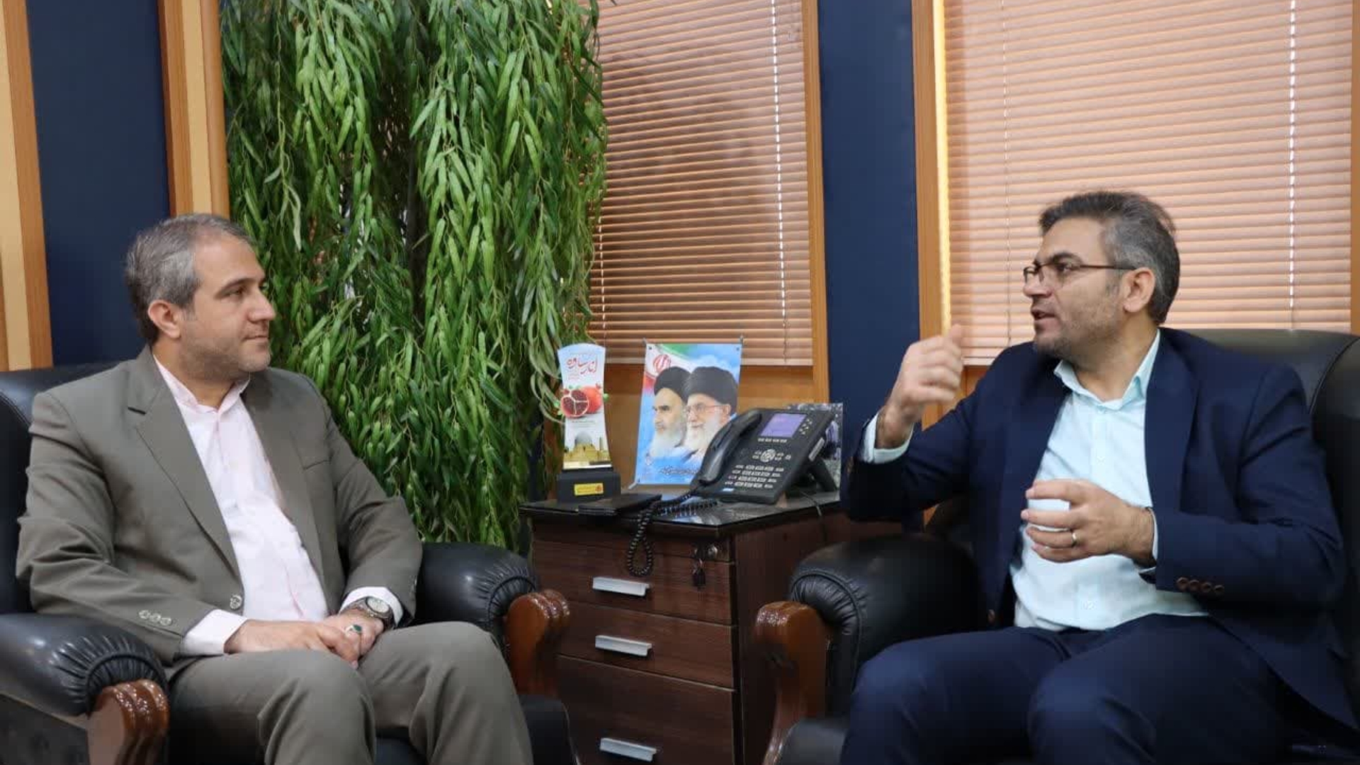 دیدار مدیر کل پست استان مرکزی با مهدی الیاسی معاون استاندار و فرماندار ویژه شهرستان ساوه