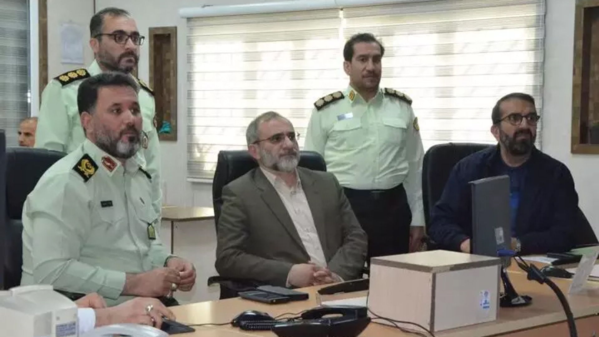 استاندار مرکزی: دستگاه‌ها موظف به همکاری با فراجا در اجرای طرح "نور" هستند