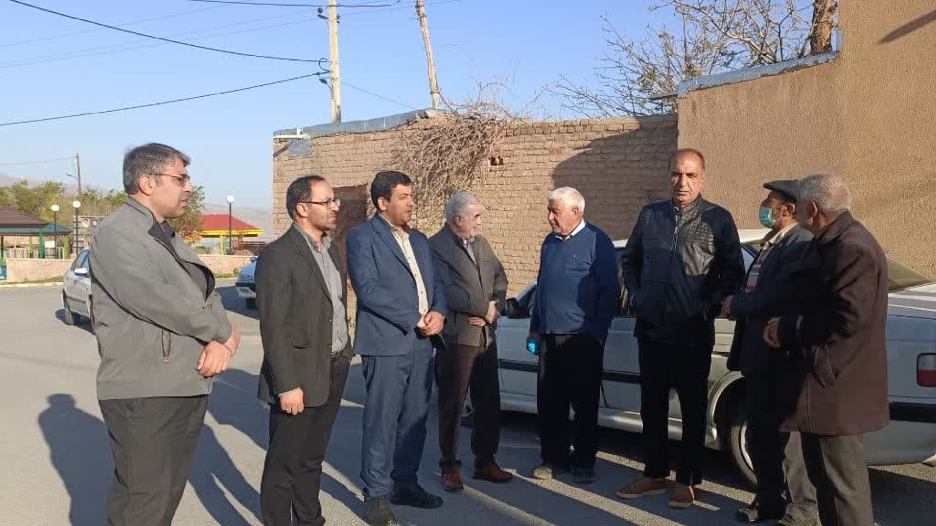 بازدید فرماندار و نماینده مجلس شورای اسلامی از روستای کهک