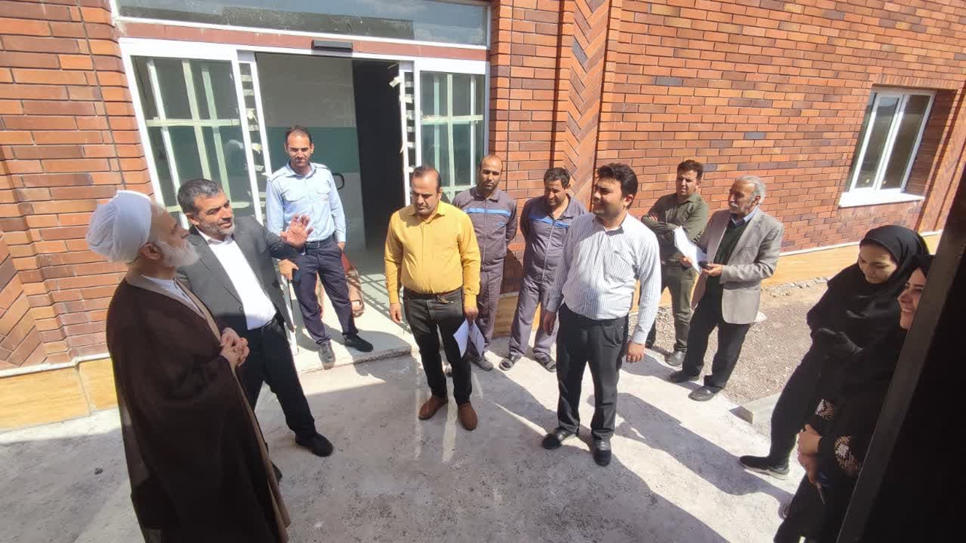 تحویل تجهیزات بیمارستانی به بیمارستان امام رضا (ع)