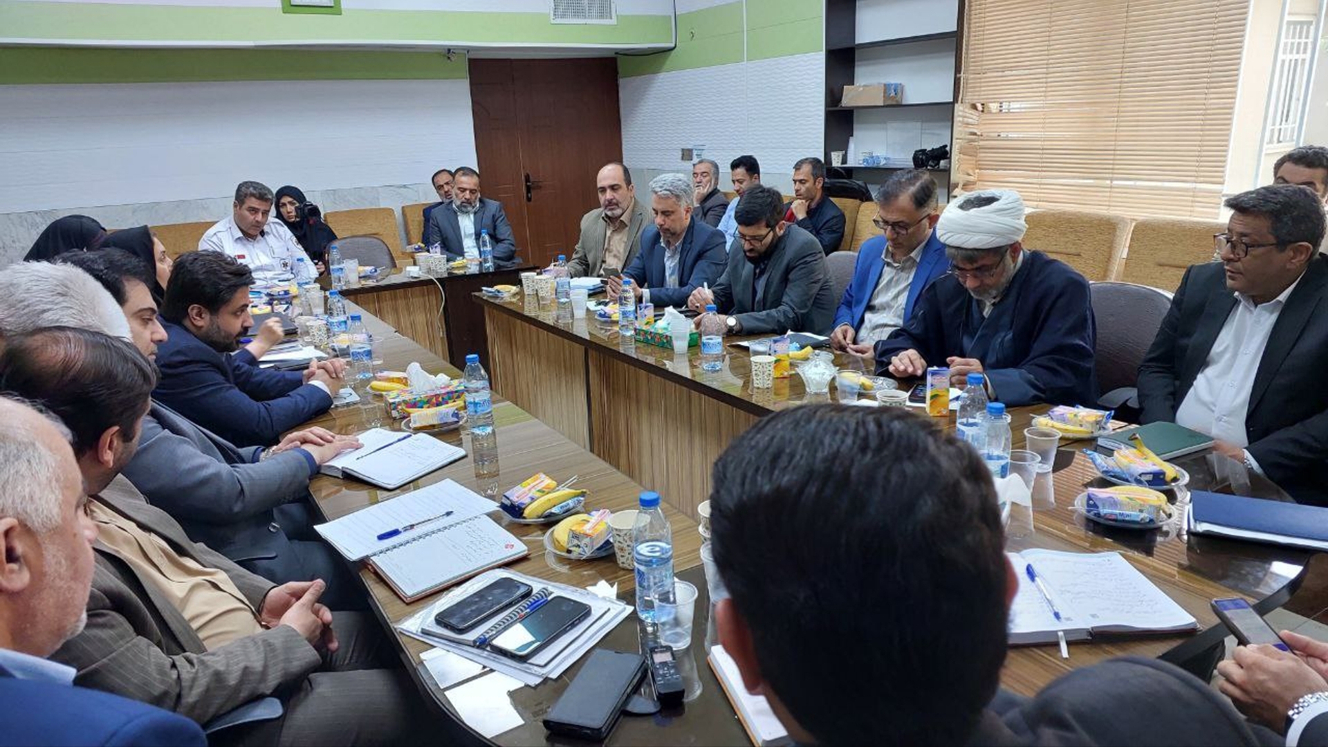 جلسه هم اندیشی درخصوص رفع مشکلات بهداشت و درمان شهرستان محلات برگزار شد.