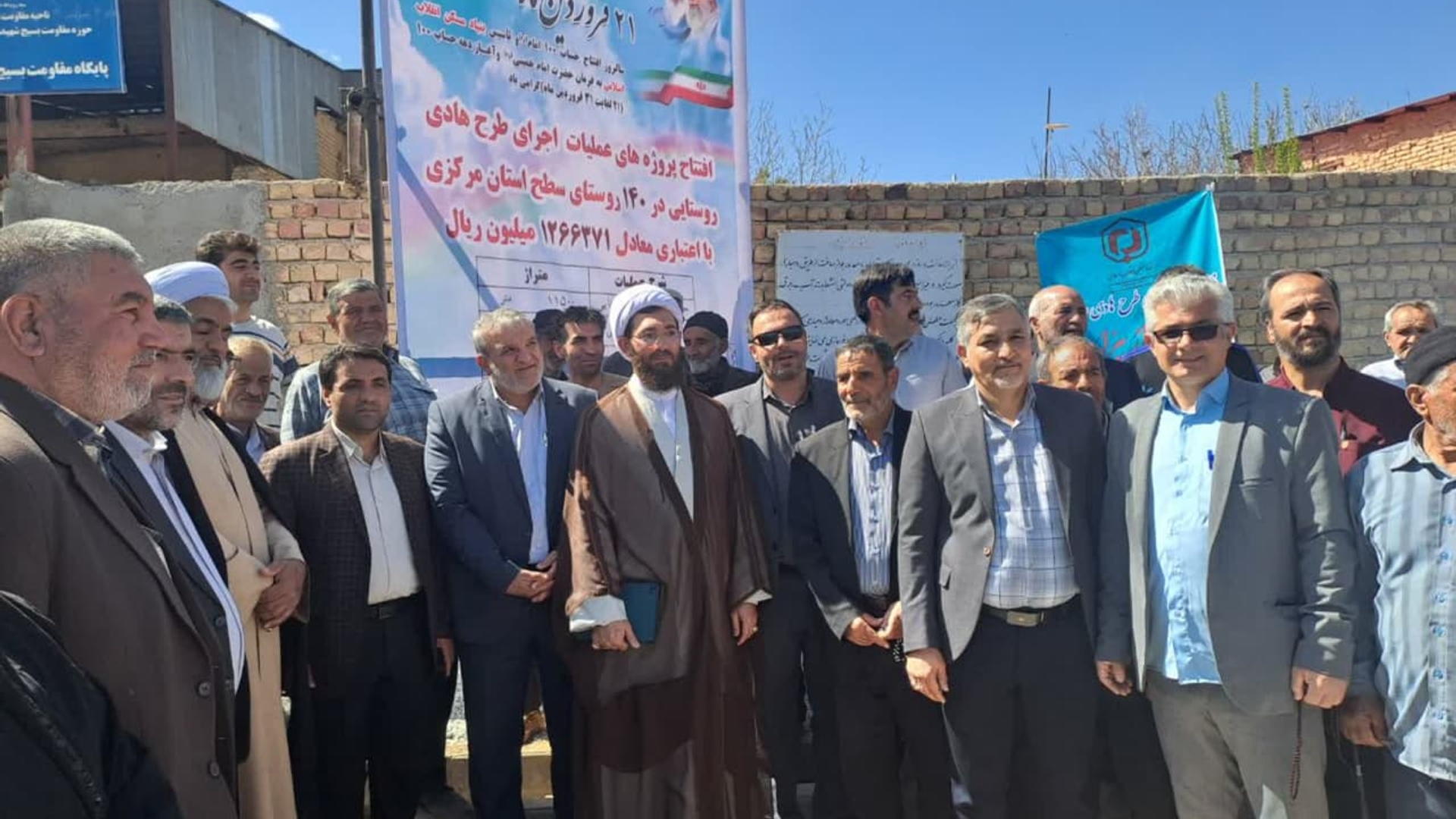 افتتاح پروژه زیر سازی و آسفالت خیابان اصلی روستای ازبیزان