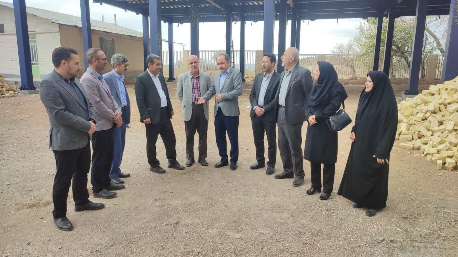 بازدید از روند تکمیل درمانگاه خیرساز روستای دوزج بخش خرقان