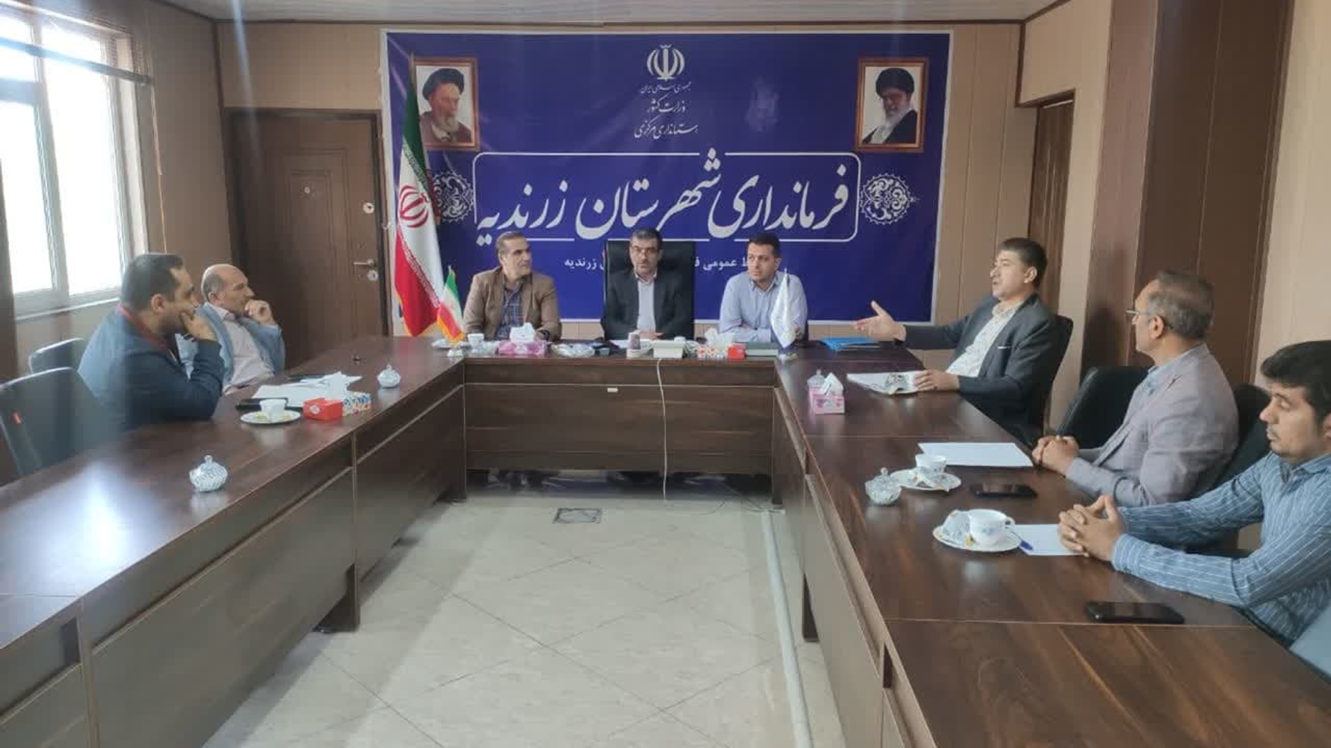 جلسه تعیین تکلیف شبکه آبرسانی روستاهای عشایری بخش زاویه (قطعه ۴ )