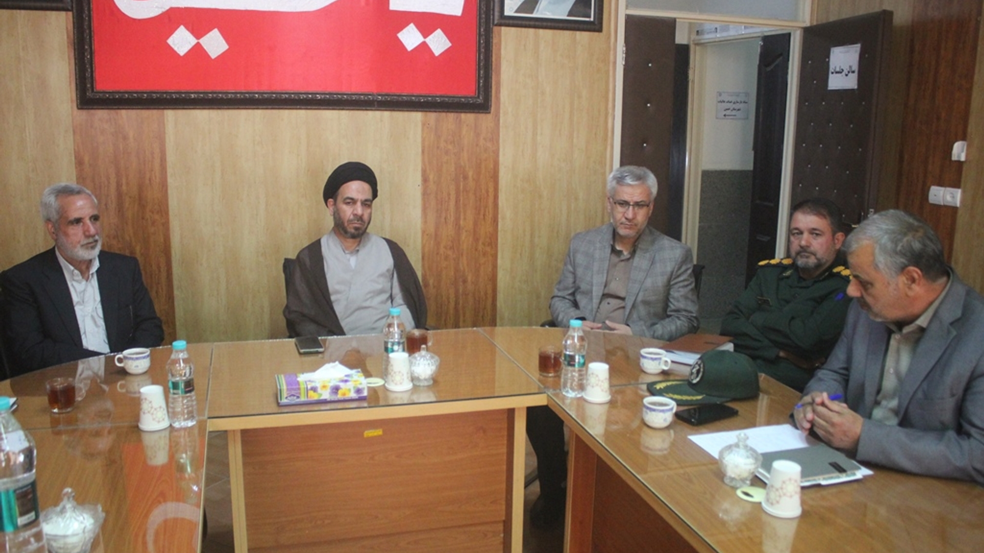 اولین نشست هیات امنای ستاد توسعه و بازسازی عتبات عالیات شهرستان خمین برگزار شد