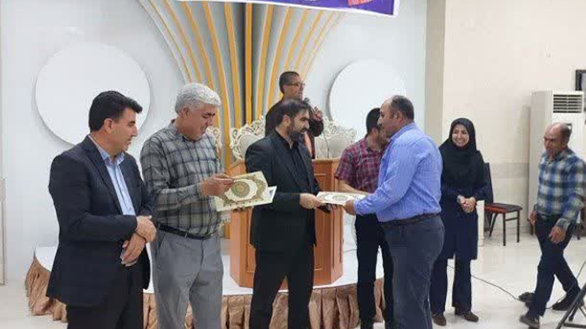 مراسم گرامیداشت روز کارگر در جمع کارگران خدوم شهرداری فرمهین