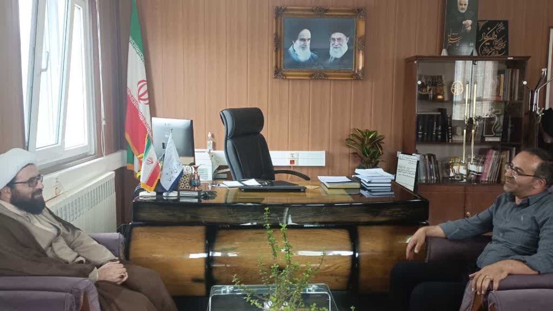 دیدار دبیر ستاد اقامه نماز استان با فرماندار