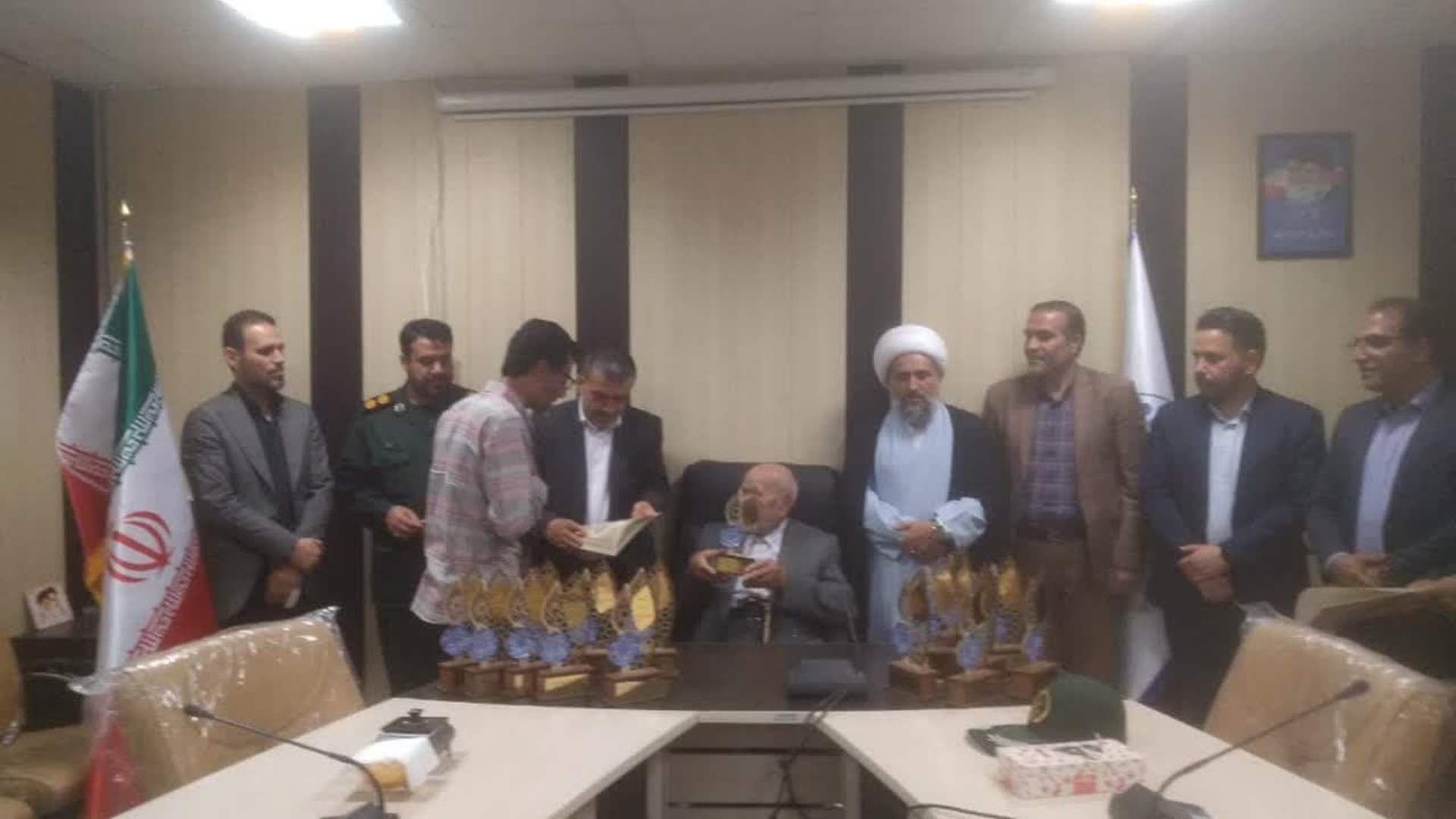 تقدیر از اعضای پر تلاش شورای اسلامی ادوار شهر زاویه