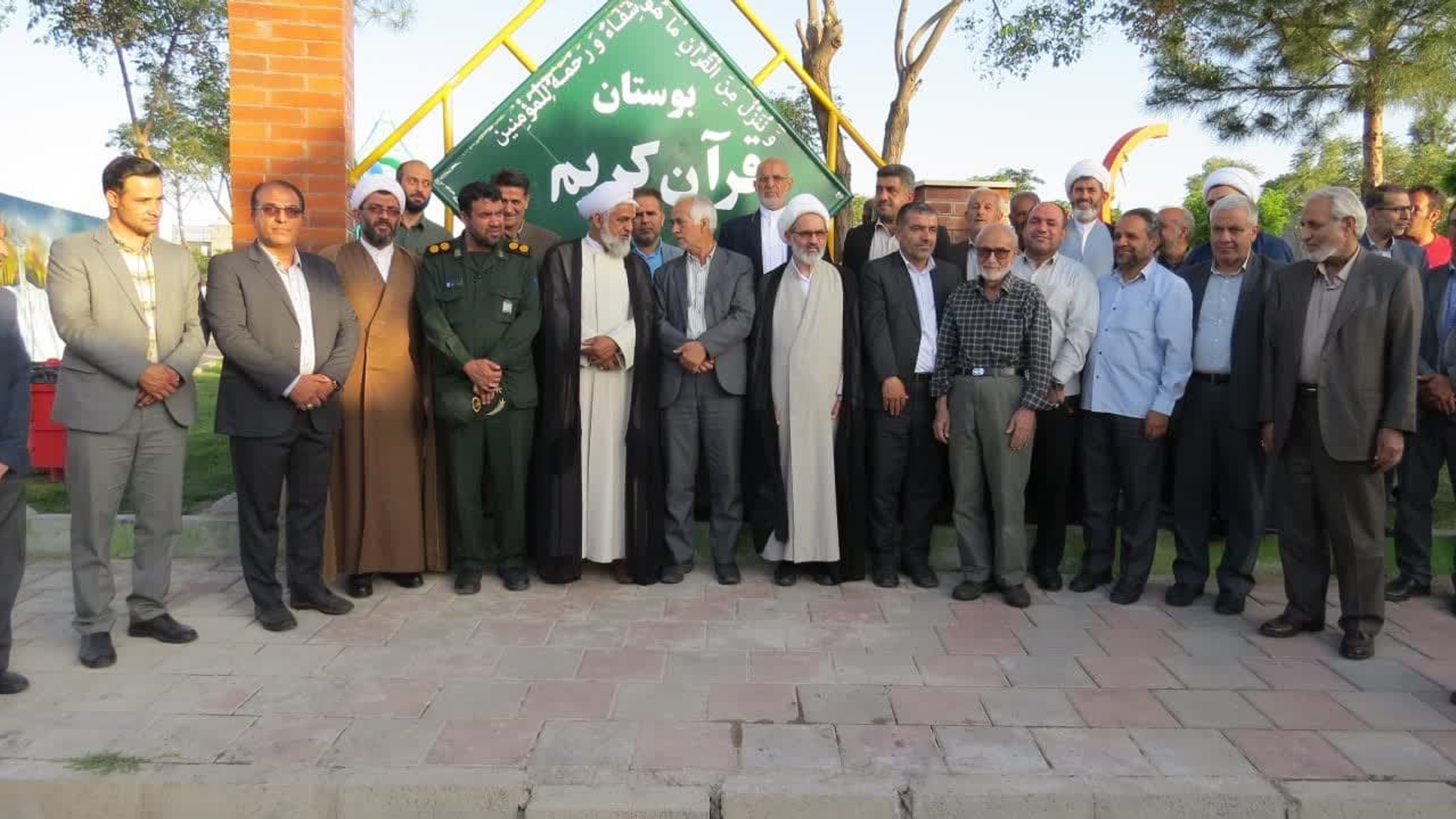 افتتاح بوستان قرآن کریم محله آسیابک