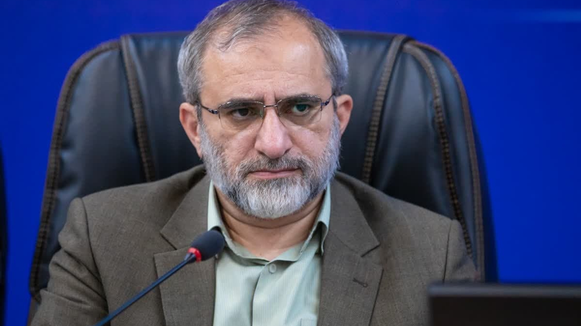 استاندار: نمایندگی وزارت خارجه در استان مرکزی راه‌اندازی می‌شود- فعالان اقتصادی و صنعتگران به کنسرسیوم توسعه‌ی اقتصادی استان بپیوندند