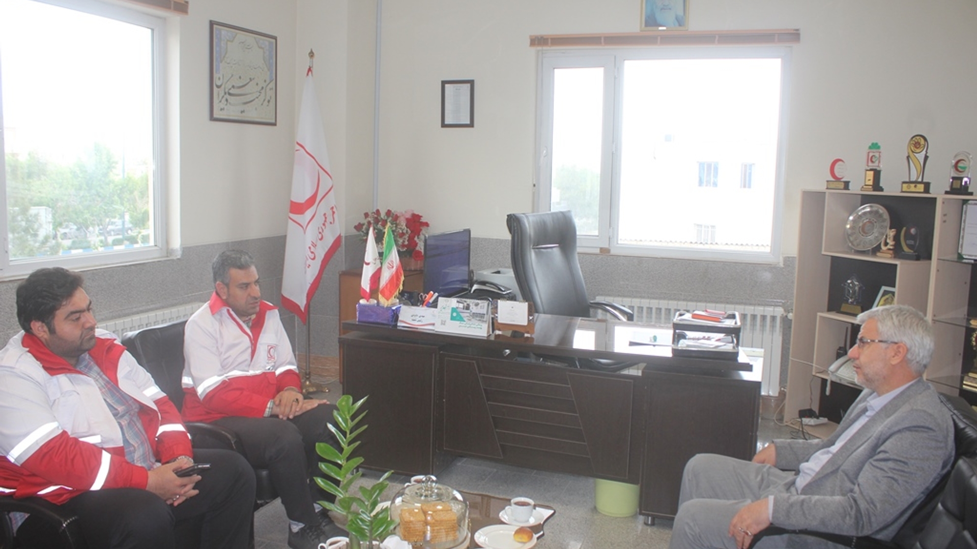 فرماندار از اداره هلال احمر شهرستان خمین بازدید کرد