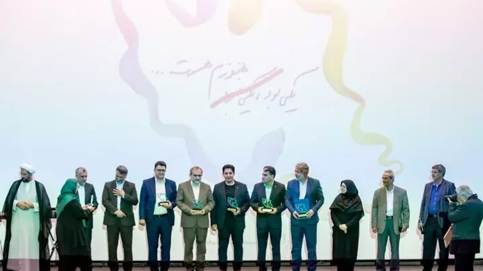 استاندار مرکزی: شبکه‌ی اهدای عضو مکمل حوزه‌ی سلامت است