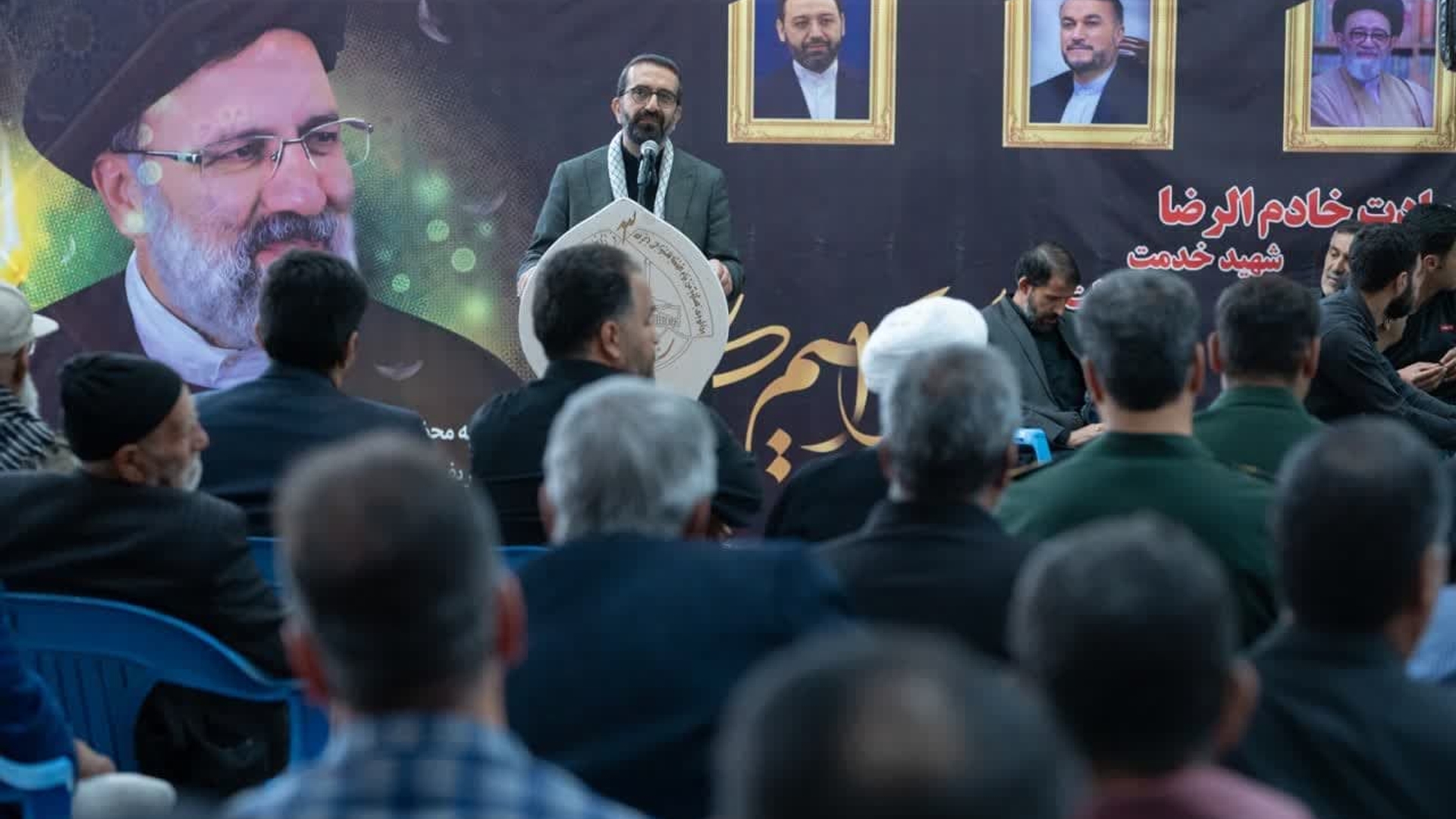 مزد خدمت صادقانه به مردم حتماً عاقبت به خیری است- آیت الله رئیسی لحظه‌ای از پا ننشست