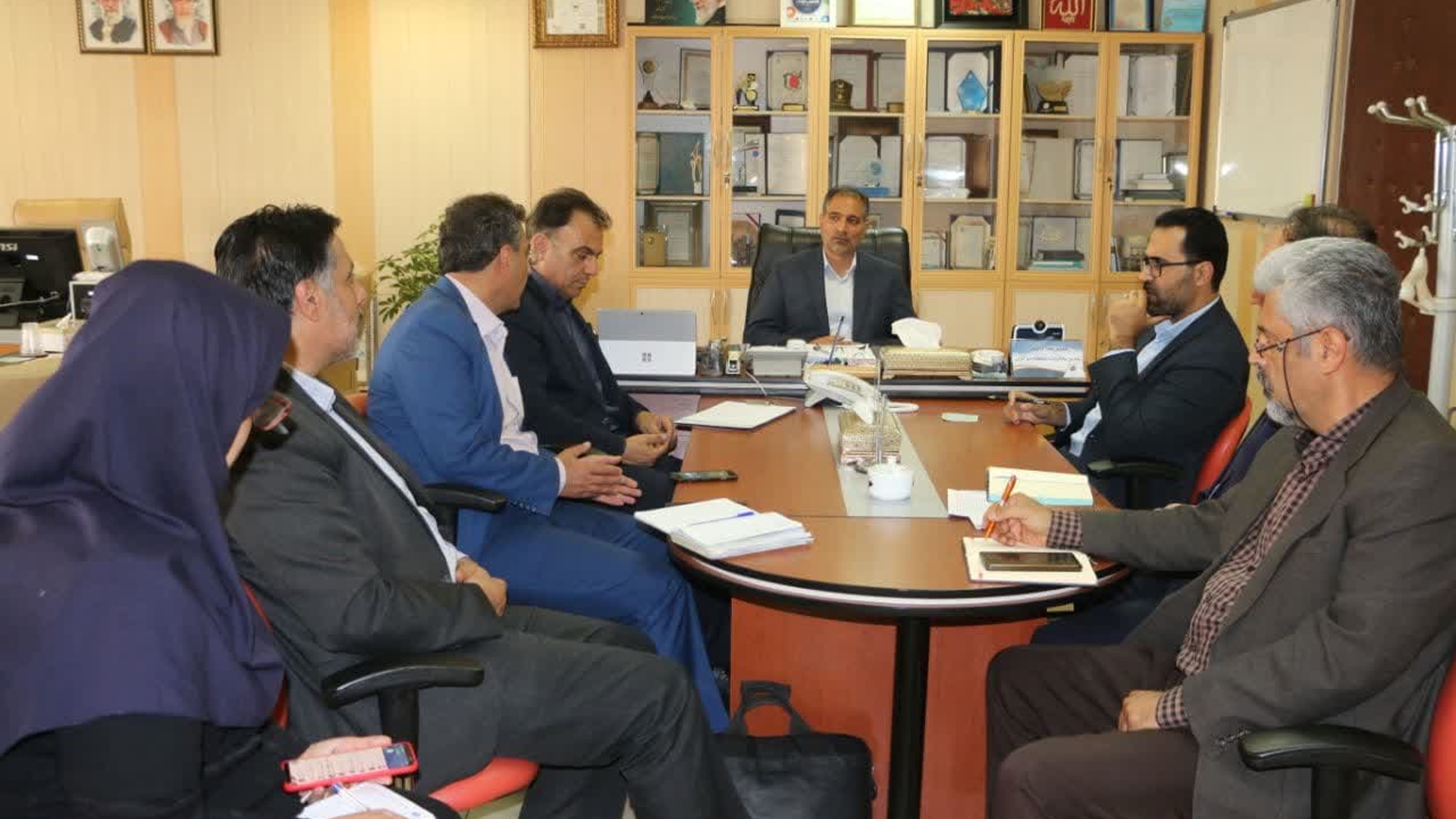 جلسه پدافند سایبری پیرامون موضوع جانمایی سرورهای پشتیبان در سطح استان