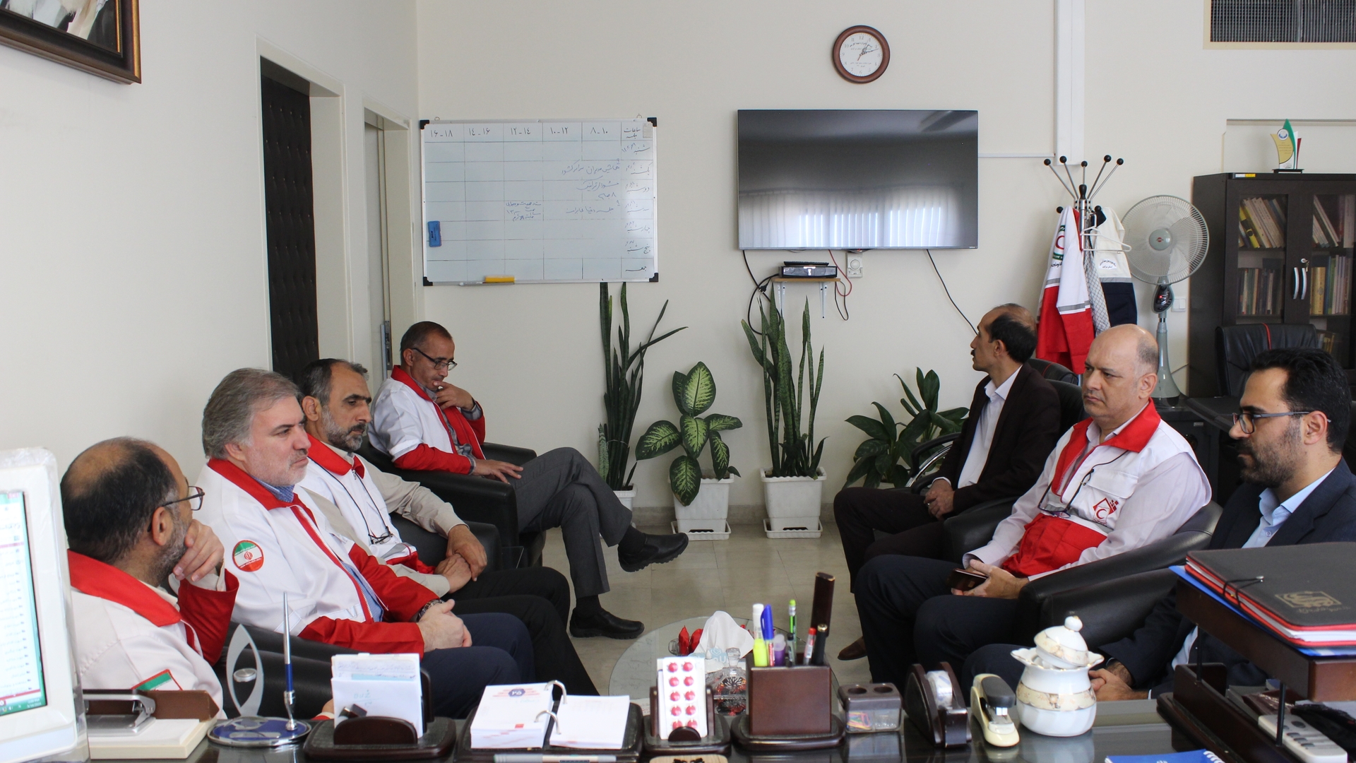 نشست مدیرکل پدافند غیرعامل با رئیس خانه های هلال کشور