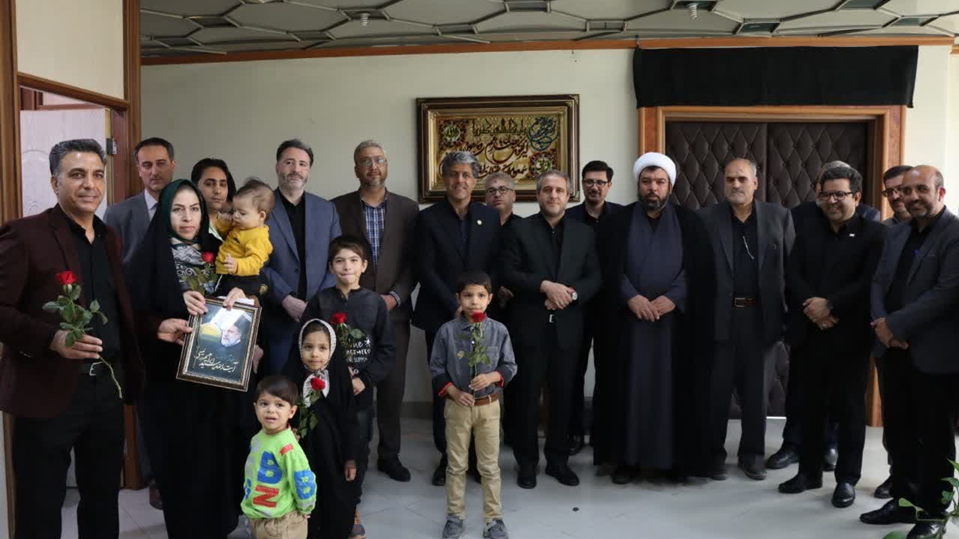 همزمان با سوم خرداد سالروز فتح و آزادسازی خرمشهر، مراسم تخصیص طرح حمایت از خانواده و‌ جوانی جمعیت و قرعه‌کشی متقاضیان جدید طرح نهضت ملی مسکن شهرستان ساوه با حضور مهدی الیاسی معاون استاندار و فرماندار ویژه شهرستان ساوه، حجت الاسلام سبزی نماینده مردم شریف ساوه و زرندیه، نمایندگان شورای تامین، کمال‌ آبادی مدیر عامل شرکت گاز استان، مصباحی شهردار، بخشداران مرکزی و نوبران و اعضای مربوطه برگزار شد.