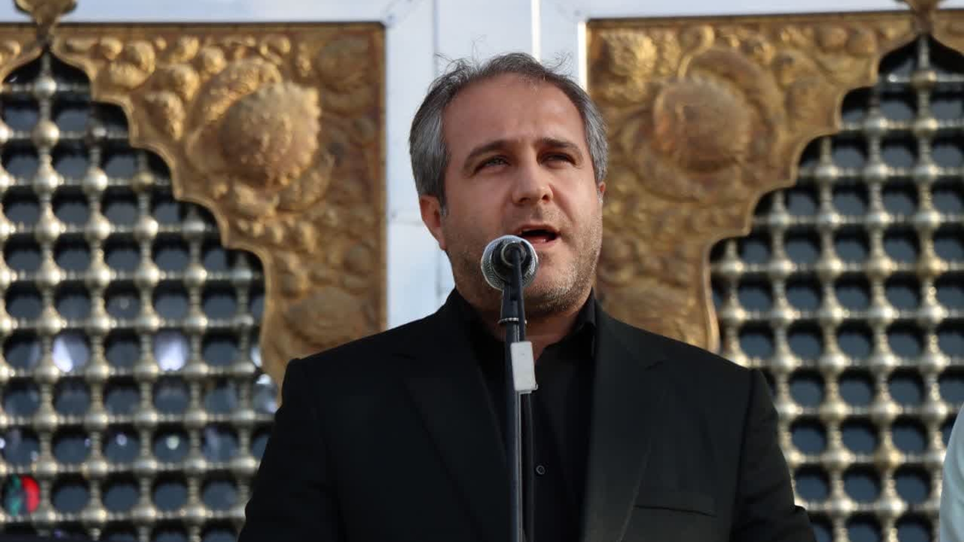 گلباران مزار مطهر شهدا و تجدید میثاق با آرمان‌های شهدا