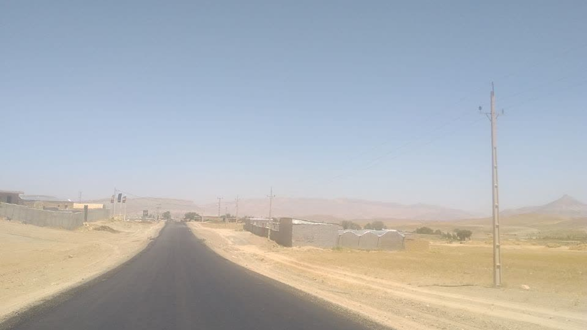 اتمام عملیات بهسازی و روکش آسفالت محور فرک-چالمیان