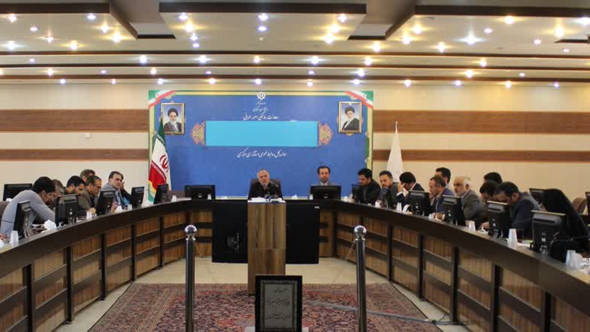 برگزاری جلسه بررسی عملکرد فرمانداری ها و دستگاه های اجرایی در زمینه هزینه کرد اعتبارات روستاهای فاقد دهیاری