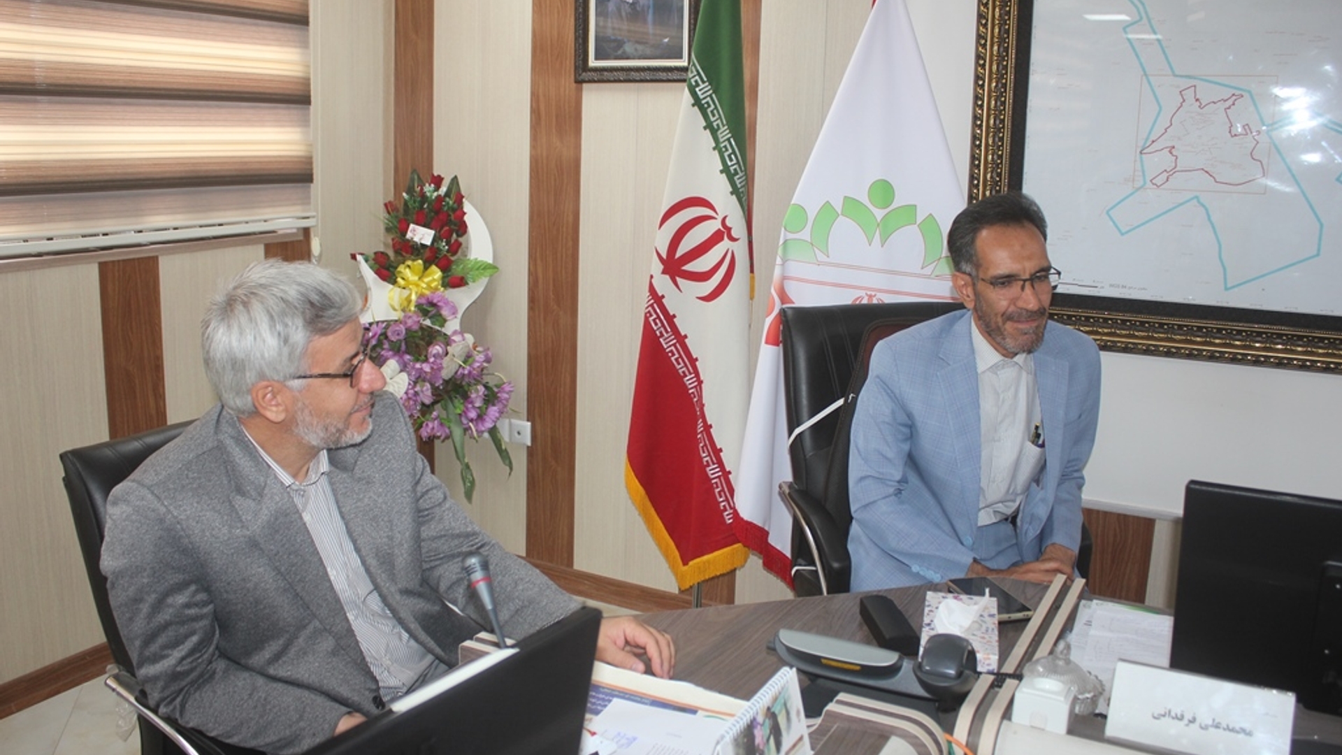 فرماندار ، امام جمعه ، رئیس دادگستری و دادستان عمومی و انقلاب خمین با نماینده منتخب مردم شهرستان در مجلس شورای اسلامی دیدار کردند