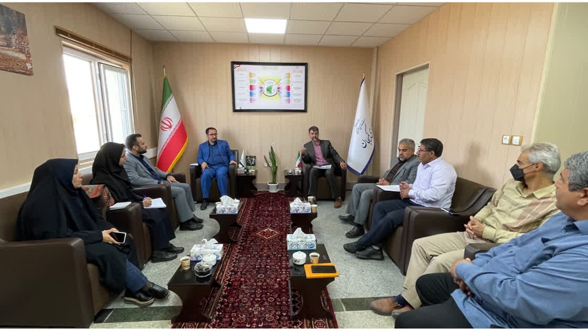 دیدار مدیرکل بهداشت، بیمه های اجتماعی و درمان کمیته امداد امام خمینی(ره) کشور با فرماندار و‌ بخشدار مرکزی کمیجان