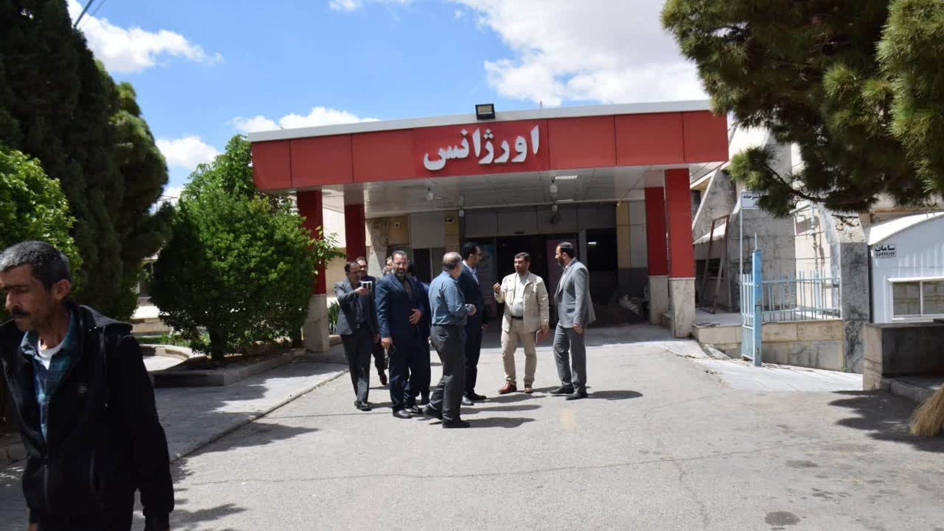 بازدید مدیرکل پدافند غیرعامل استانداری از آتشنشانی ، بیمارستان و شهرداری