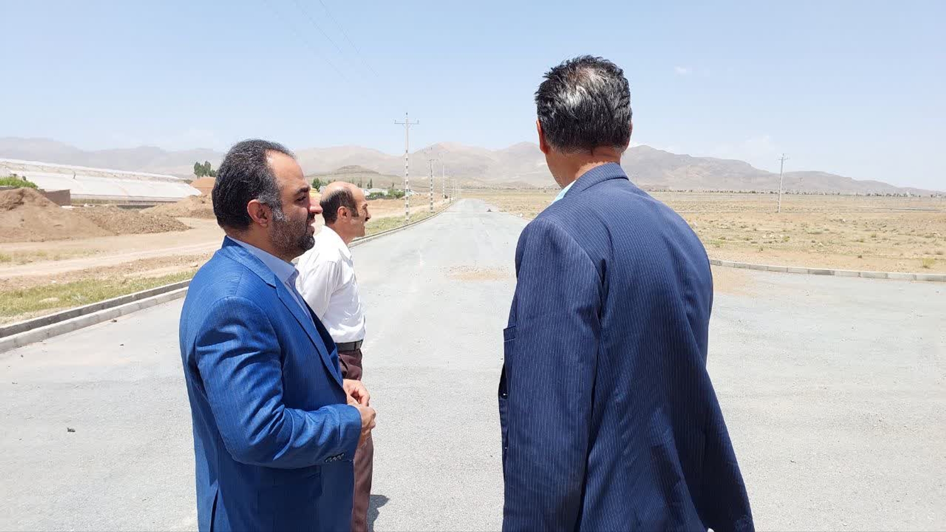 بررسی میدانی سرپرست فرمانداری شهرستان محلات از محل احداث پروژه شهرک ماهیان زینتی