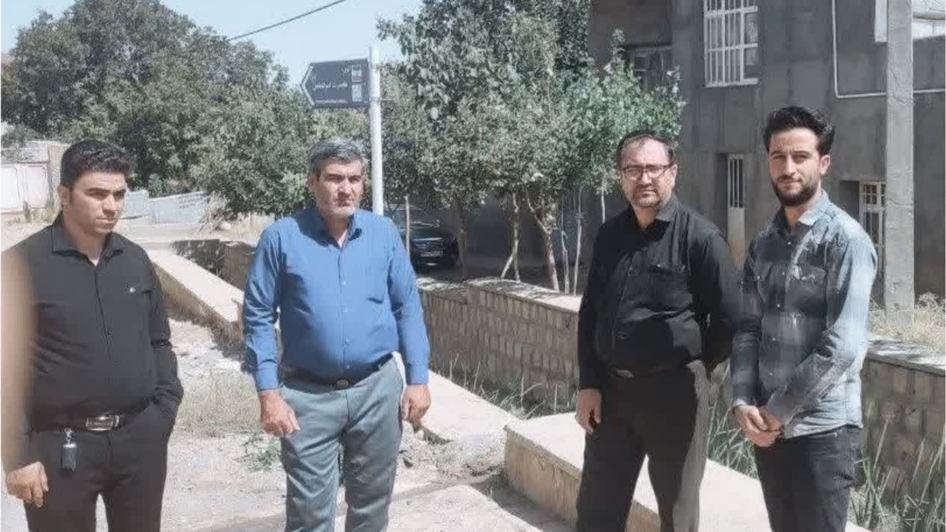 بازدید فرماندار به اتفاق اعضای شورای اسلامی بخش مرکزی از روستای میدانک