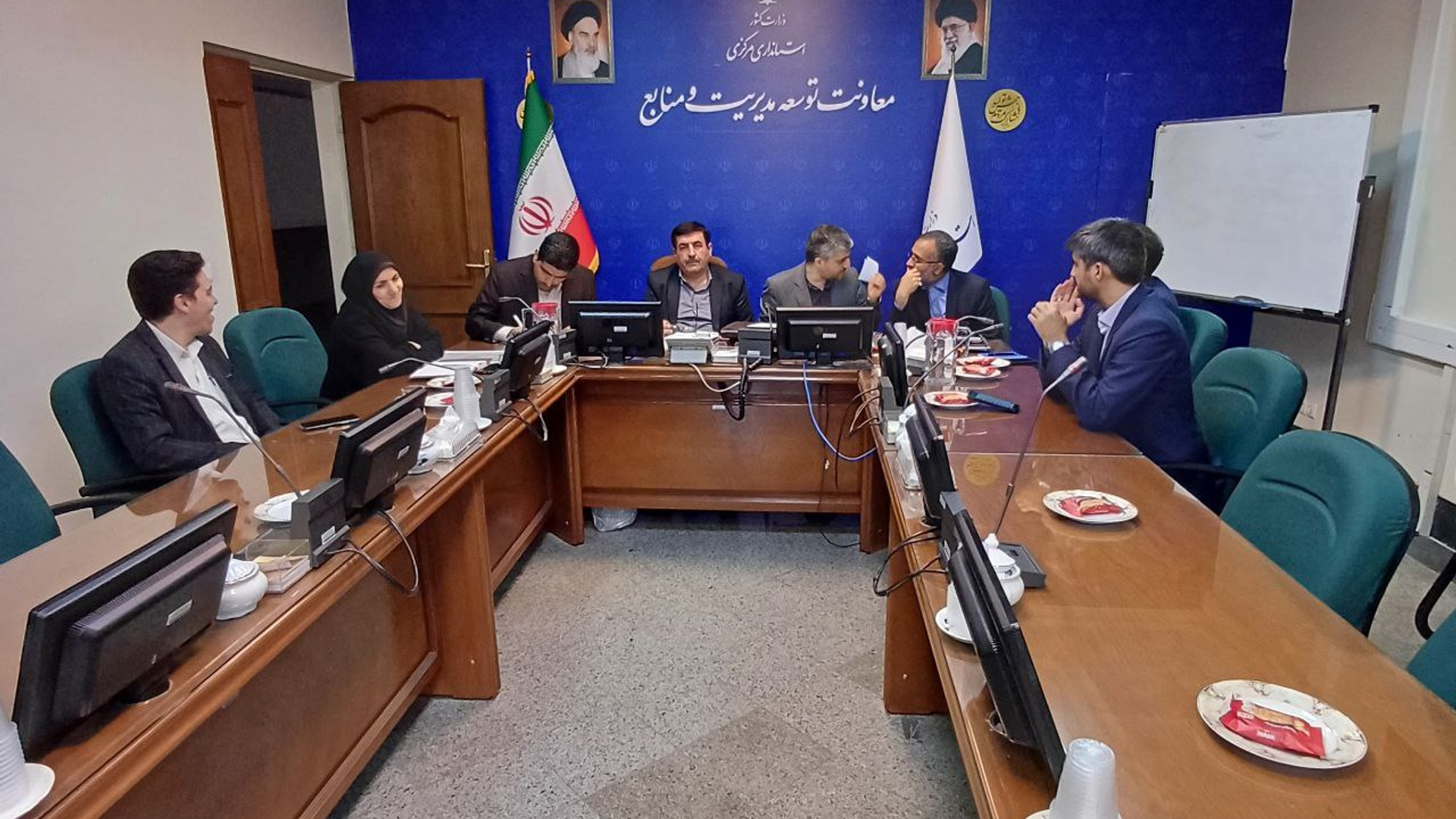 جلسه هماهنگی تهیه گزارش عملکرد استان در حوزه اقتصاد دانش بنیان