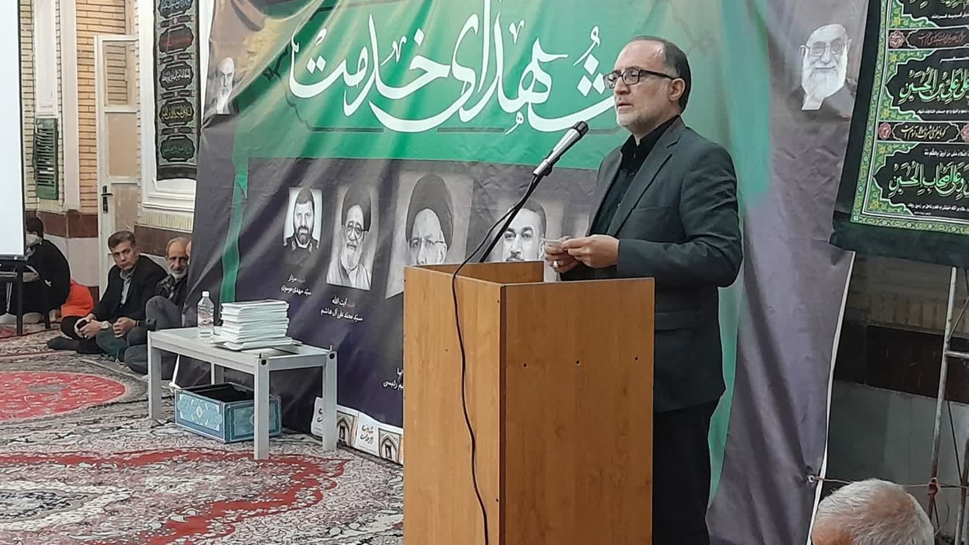 گرامی داشت شهید خدمت و همراهان در مسجد روستای بان بخش مرکزی اراک