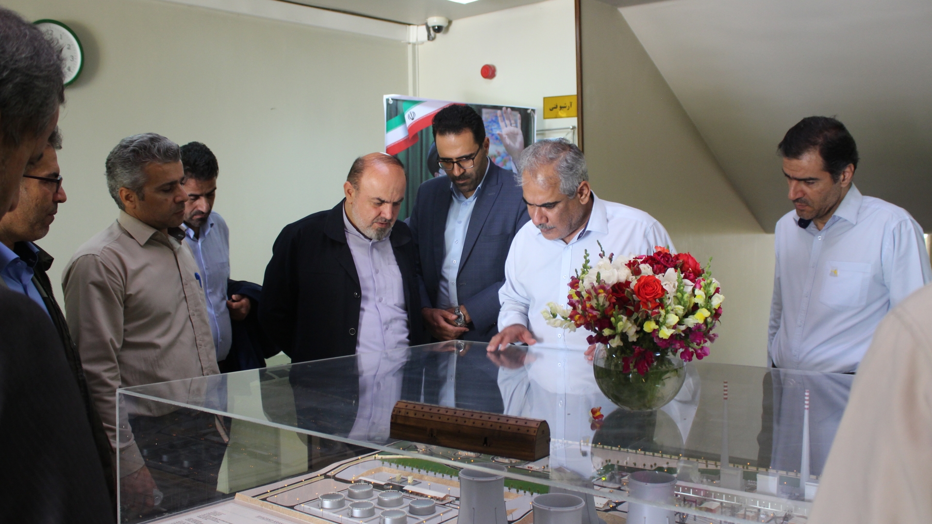 بازدید از تأسیسات و زیرساخت های نیروگاه حرارتی شازند