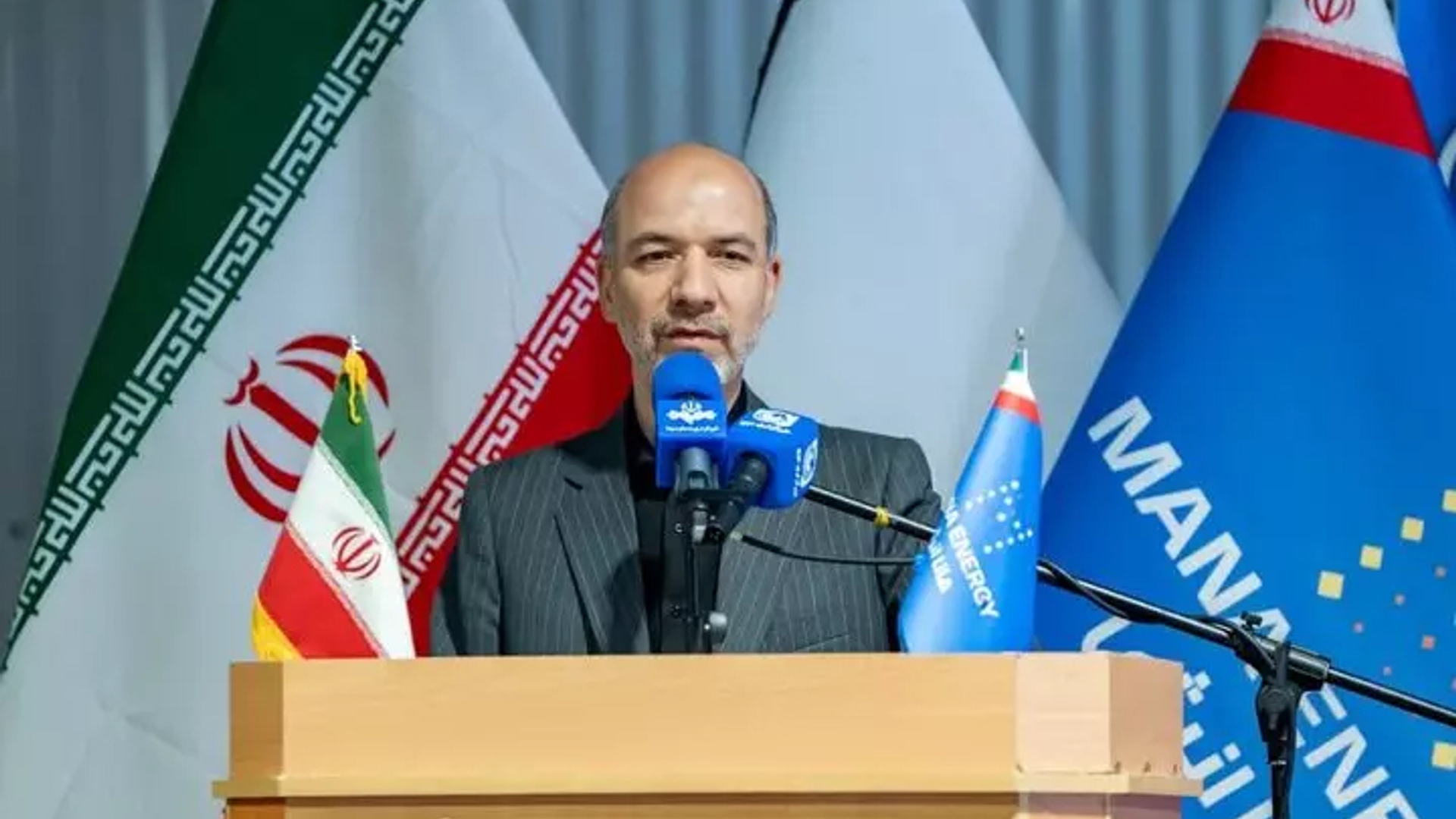 وزیر نیرو: ۳۰۰ نیروگاه تجدیدپذیر با ظرفیت ۸۴۰۰ مگاوات در حال احداث است