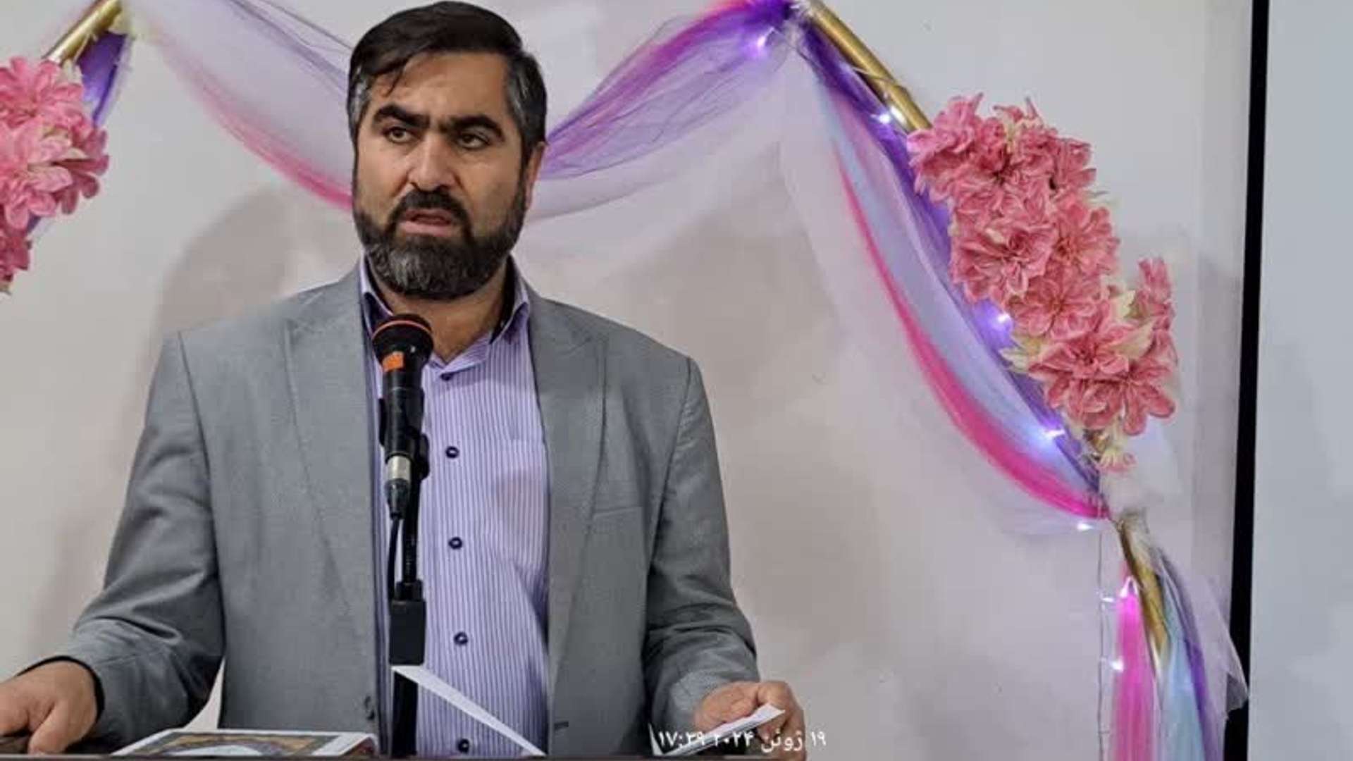 آقازیارتی در جشن دهه امامت و ولایت و نشست بصیرتی با خواهران