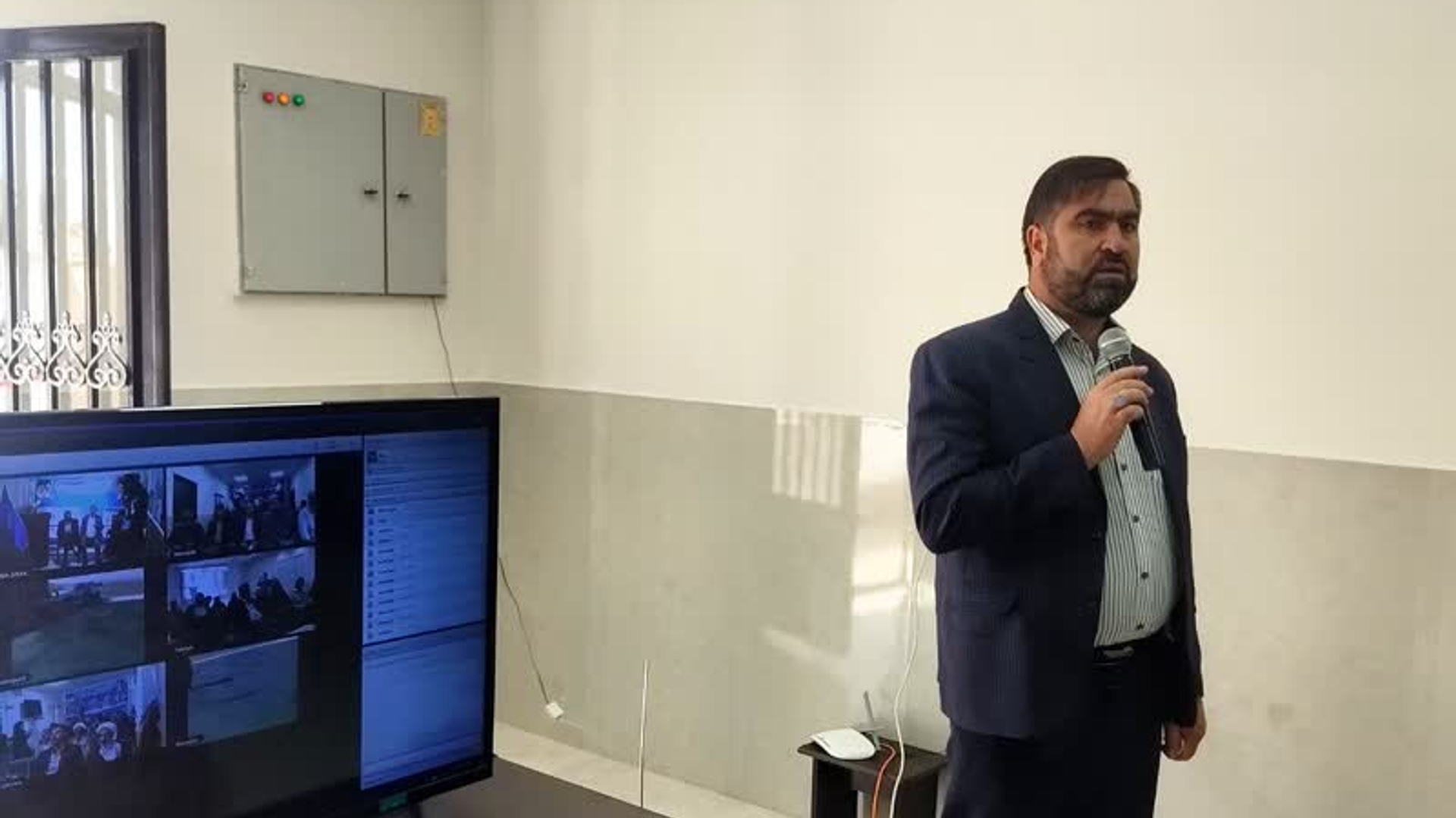 سخنرانی آقازیارتی فرماندار شهرستان فراهان در آیین افتتاح مرکز سلامت کودزر