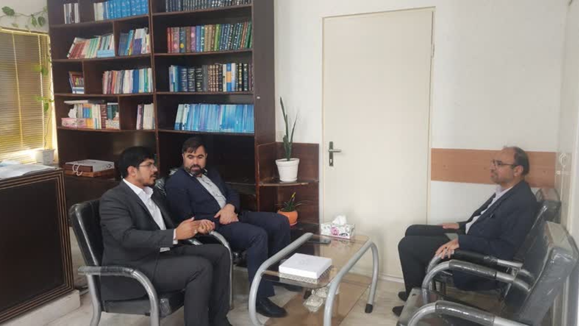 به مناسبت گرامیداشت روز و هفته قوه قضائیه