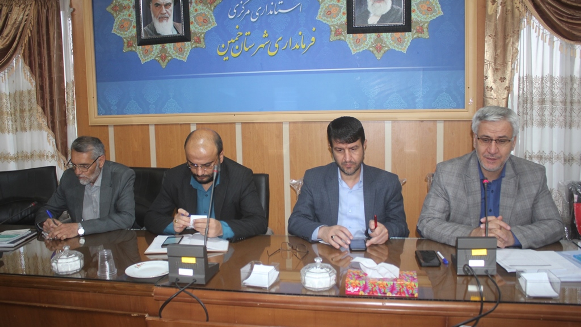 جلسه توجیهی مسئولان ستاد های تبلیغاتی نامزدهای انتخابات ریاست جمهوری در شهرستان خمین برگزار شد