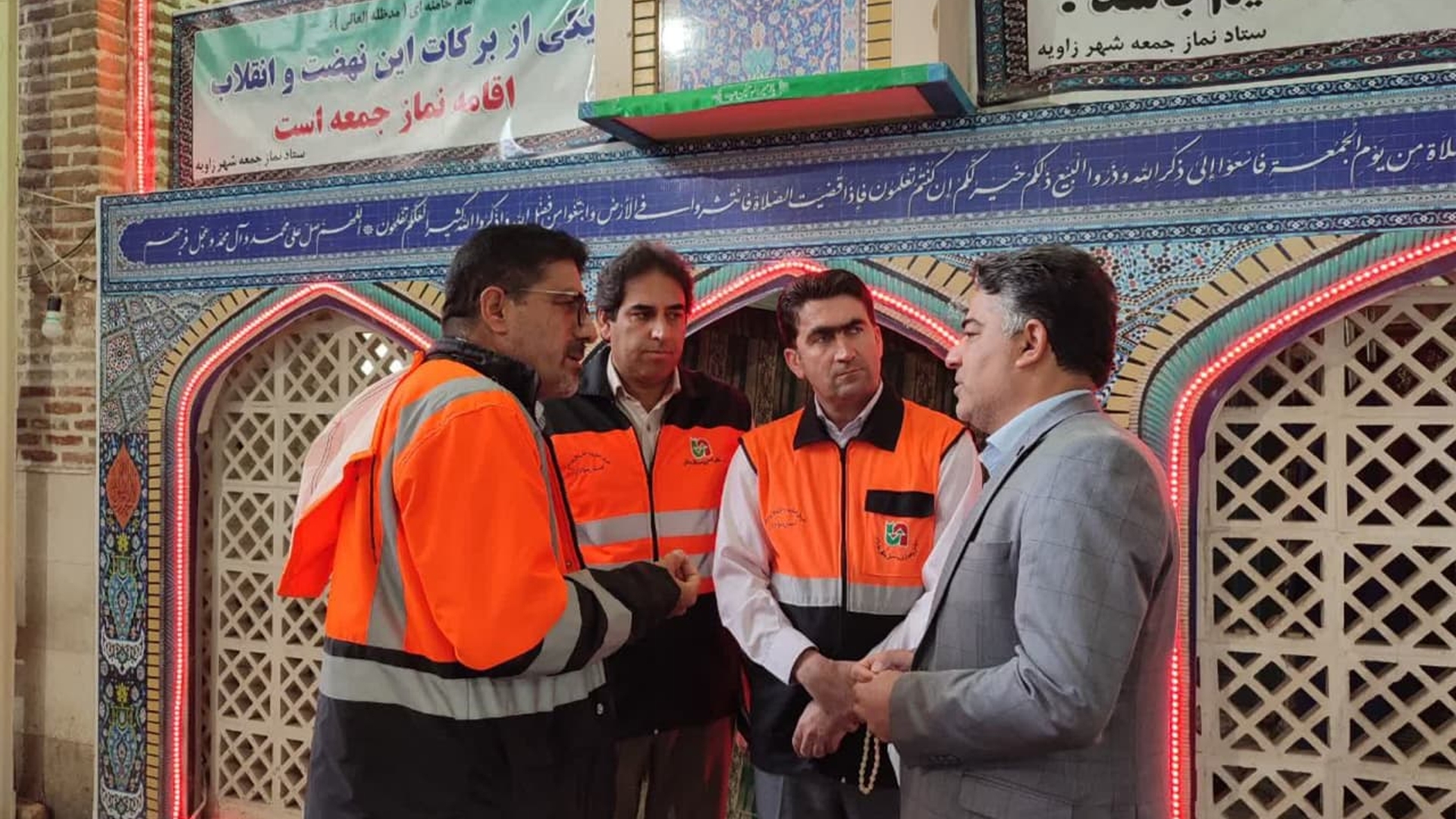 دیدار مردم با معاون راهداری اداره کل راهداری و حمل و نقل جاده‌ای استان مرکزی