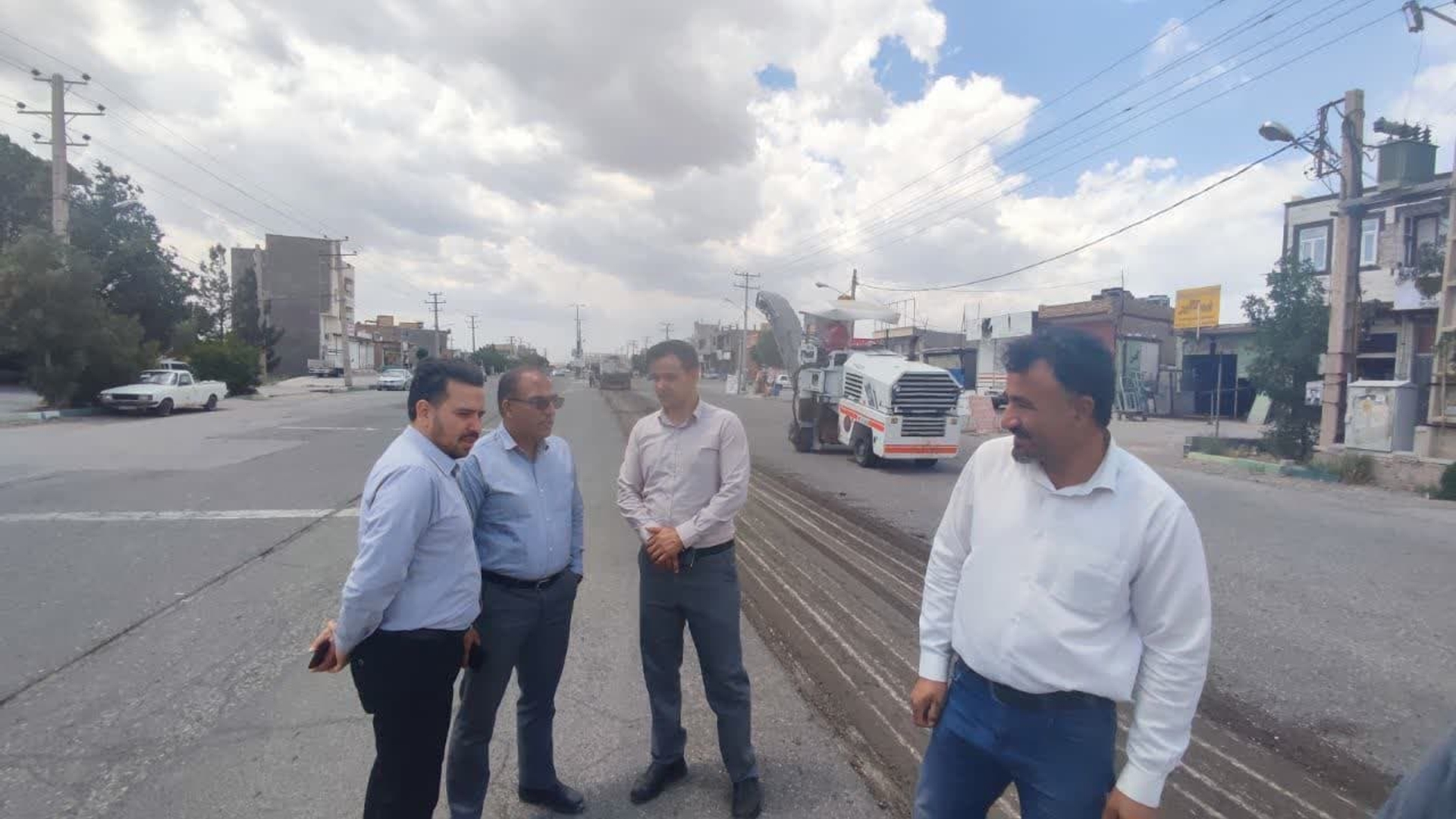 بازدید از عملیات بهسازی آسفالت بلوار حضرت ولیعصر (عج) شهر مامونیه